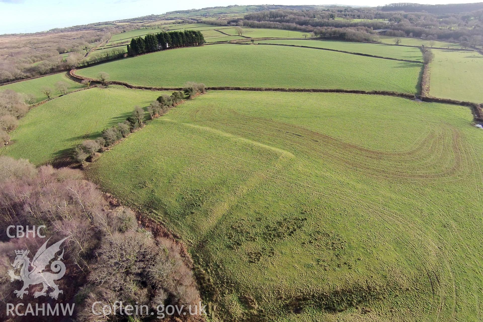 Digital aerial photograph showing Gadlys moated site.