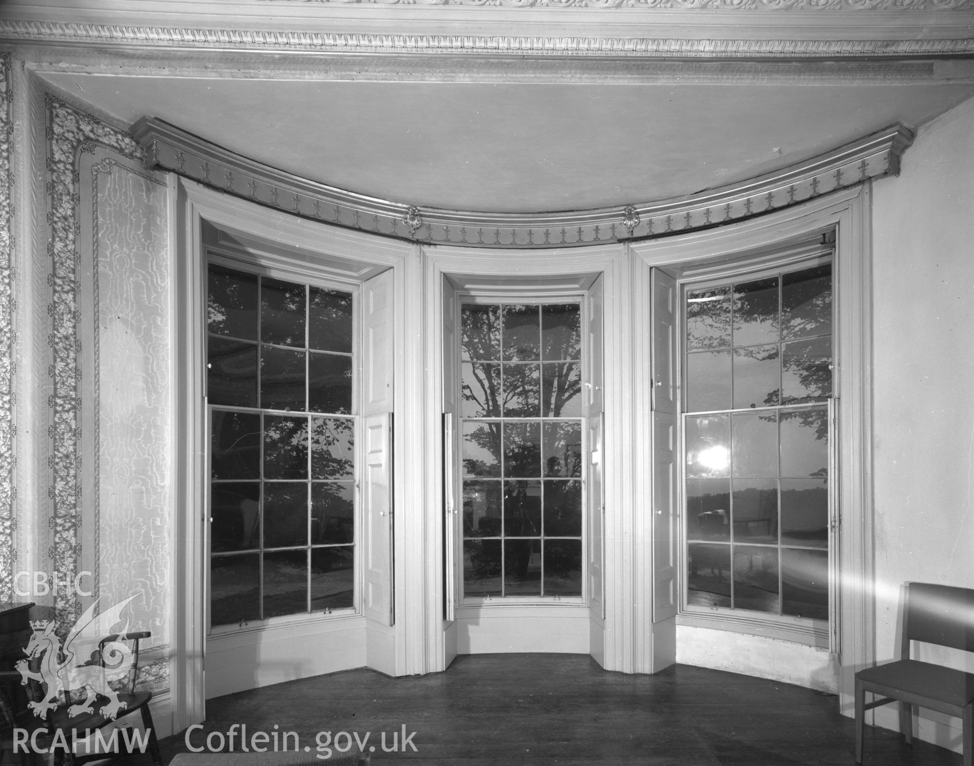 Black and white acetate negative showing interior view at Plas Allt Llwyd, Llansantffraid.