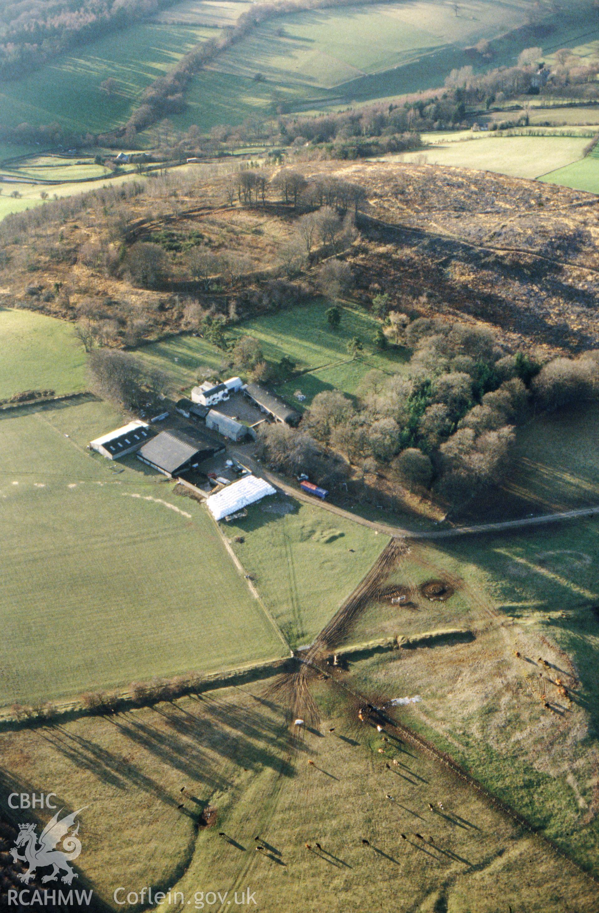 RCAHMW colour slide oblique aerial photograph of Castle Ring, Pen Offa, Old Radnor, taken by C.R.Musson on the 27/12/1996