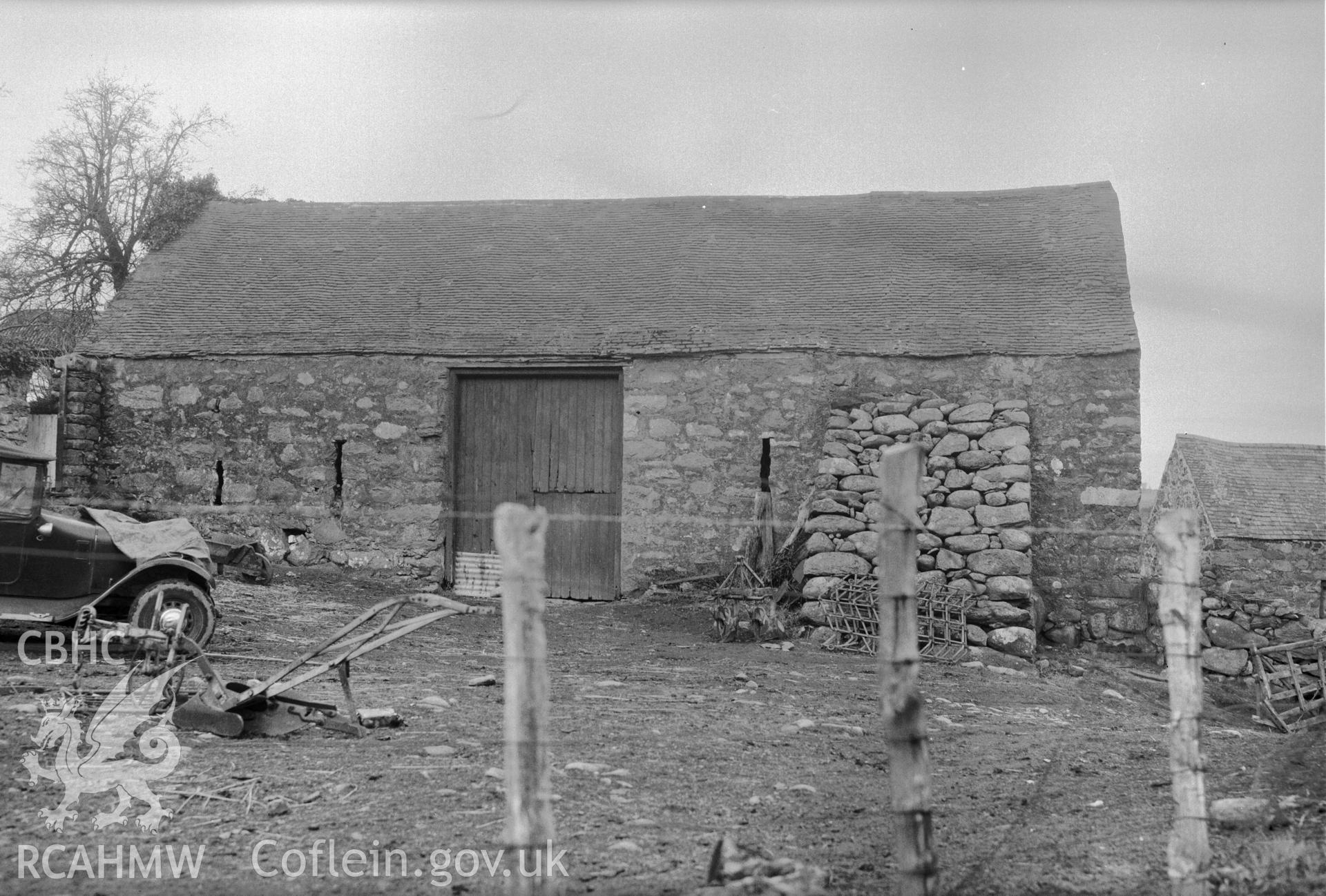 Exterior view of Farchwel, Caerhun taken 20.10.1949.