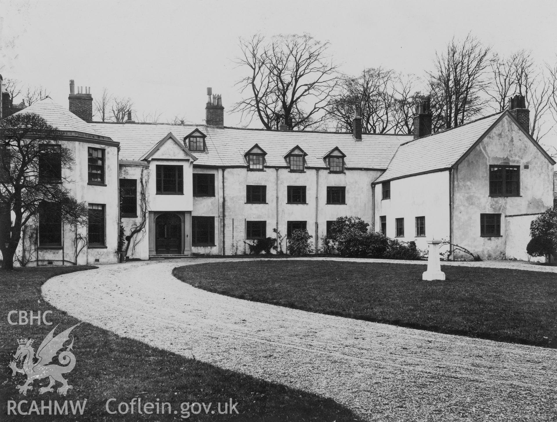 Exterior view of Bishop's Palace.