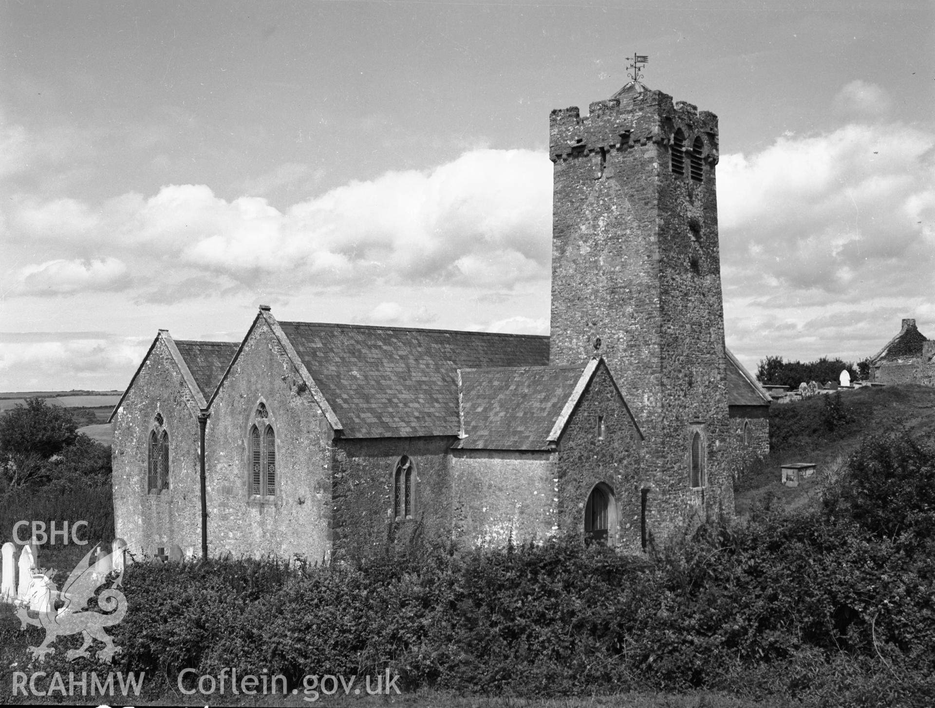 Exterior view of Castlemartin Church taken in 07.08.1941.