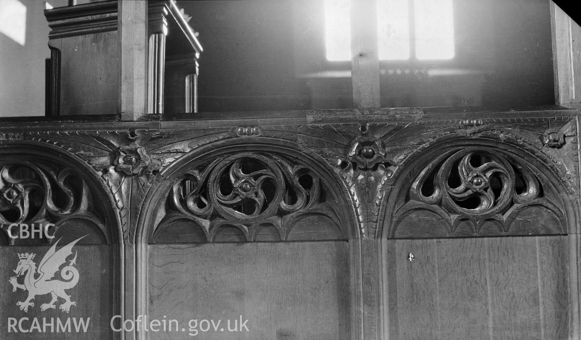 Interior view showing detail of the screen.