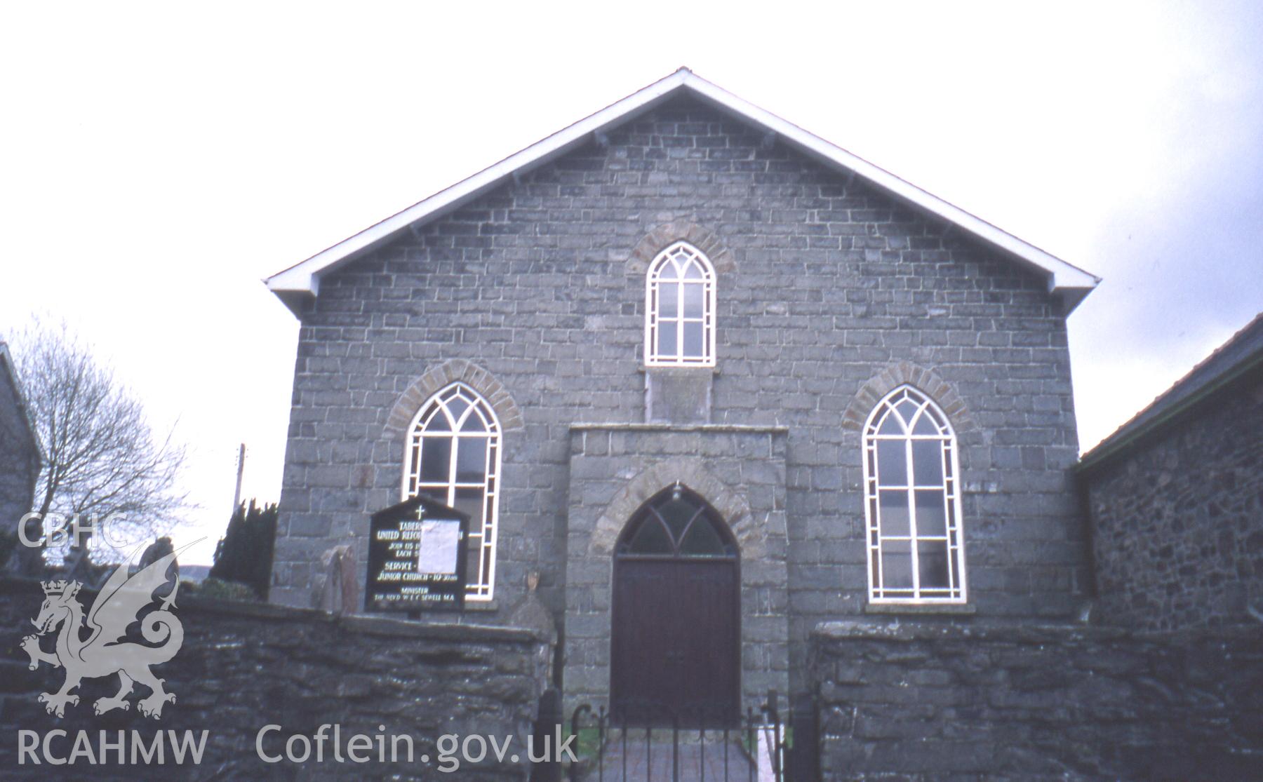 Colour digital photograph of Tabernacle United Reformed Church;Independent Chapel, Bridge St./West St., Rhaeadr, Rhayader, by Stephen Hughes, 10/04/1996.