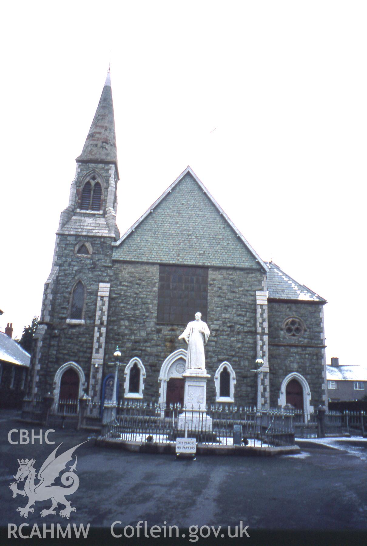 Exterior, SW (main) elevation with Thomas Charles statue.