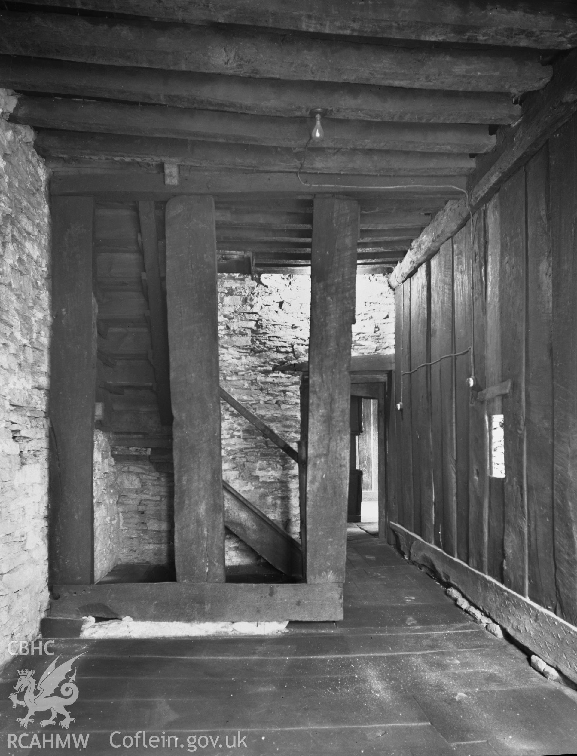 Interior view of Parlwr Mawr, Conwy showing passage taken 01.01.1947.