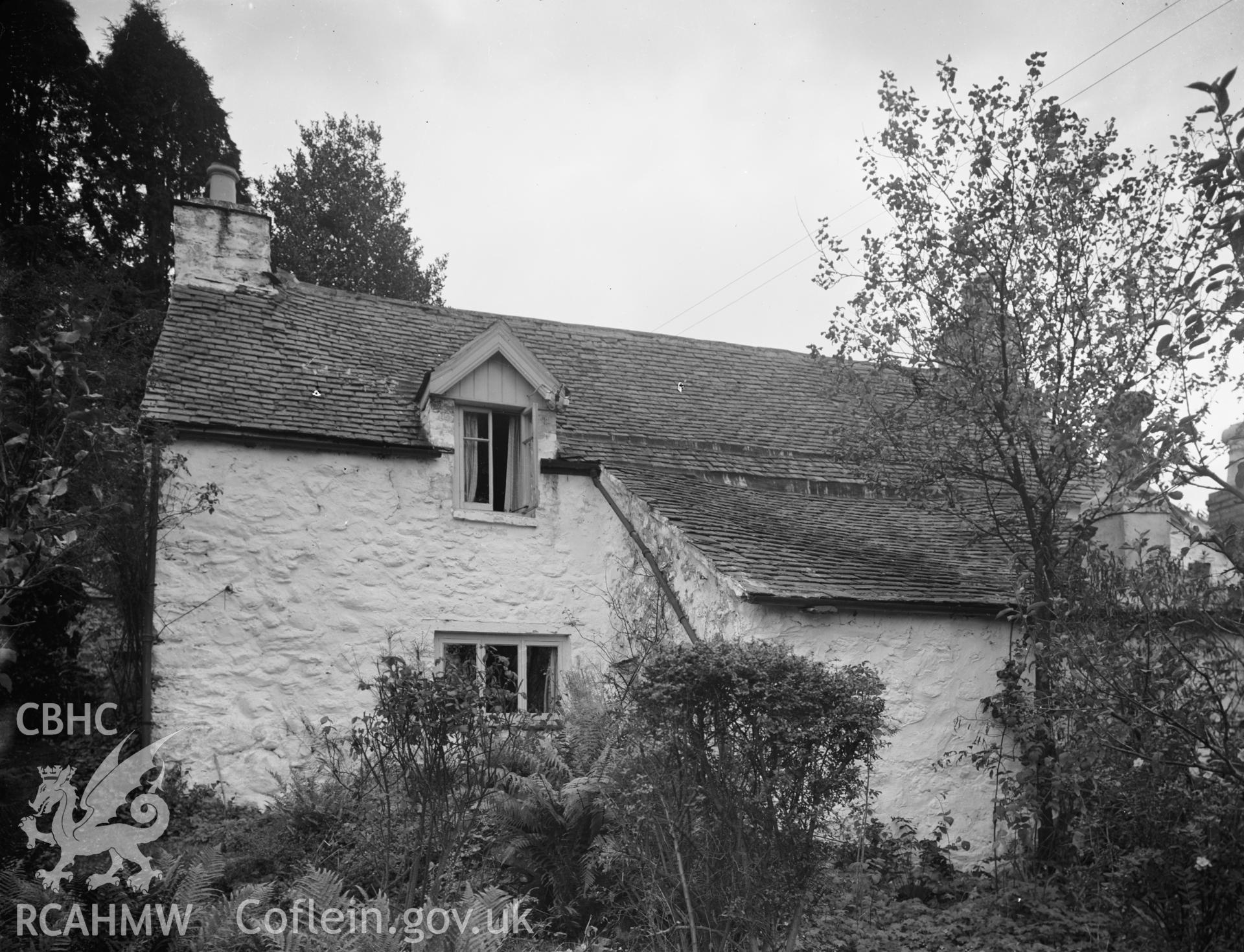 Exterior view of Ffynnon-Bedr, Llanbedr y Cennin, taken 25.07.50.