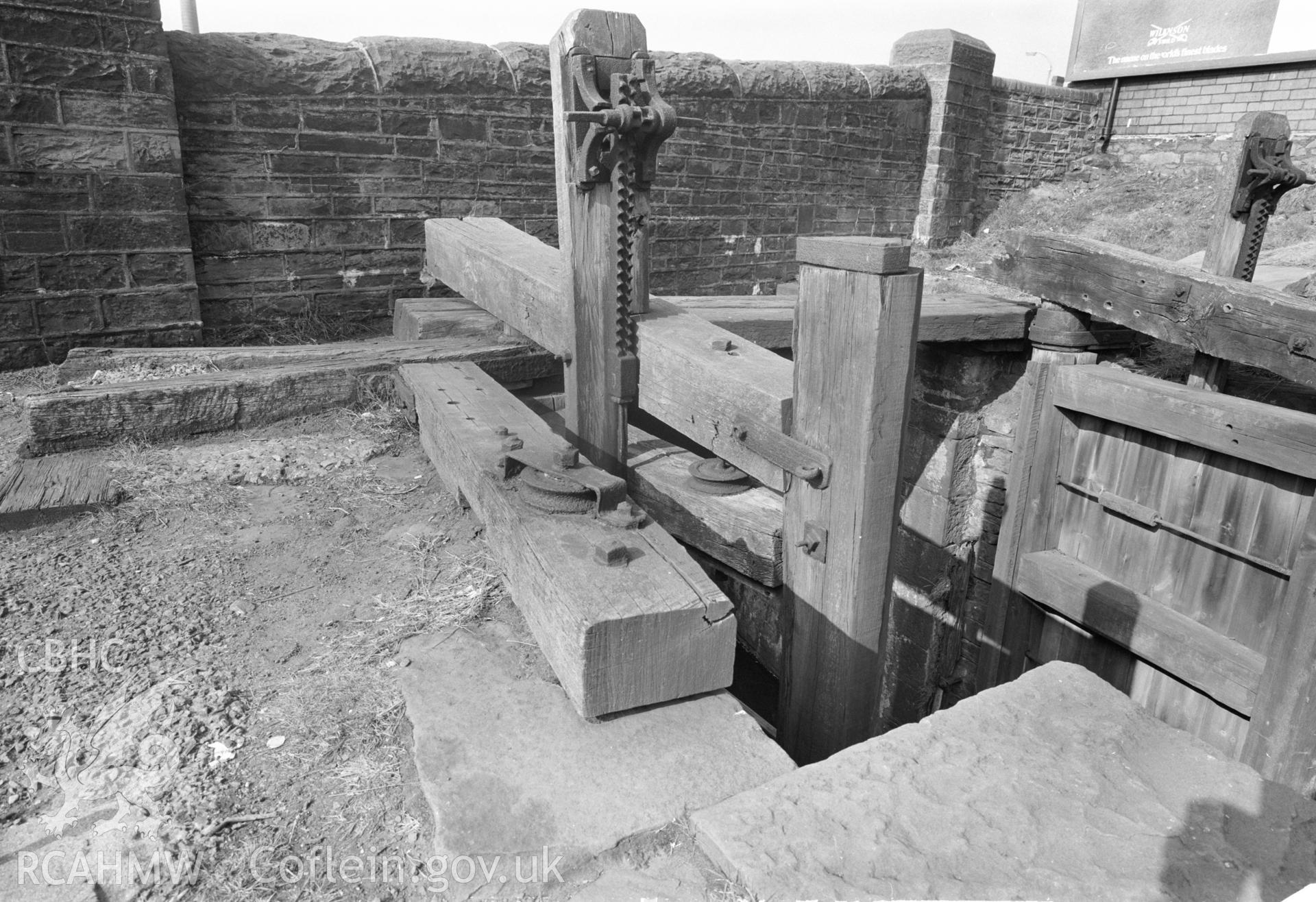 Close-up of lock gates and mechanism.