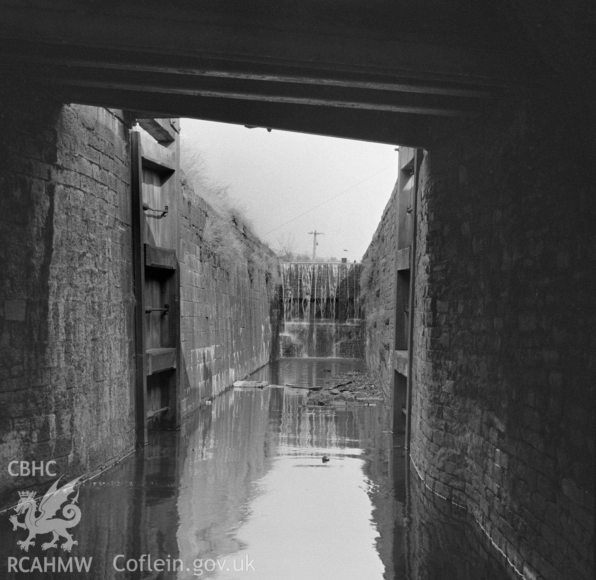 Lock chamber from the south.