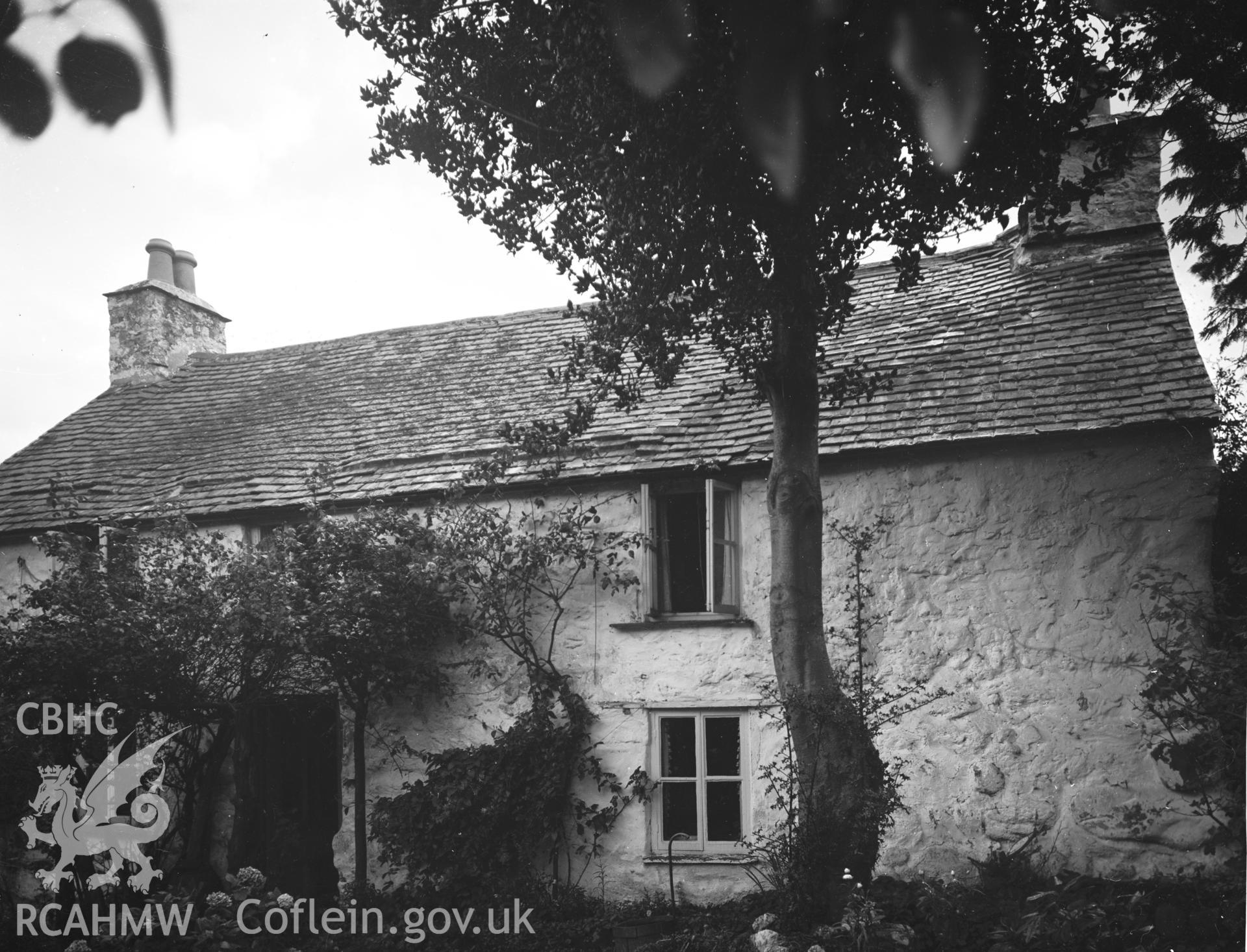 Exterior view of Ffynnon-Bedr, Llanbedr y Cennin, taken 25.07.50.