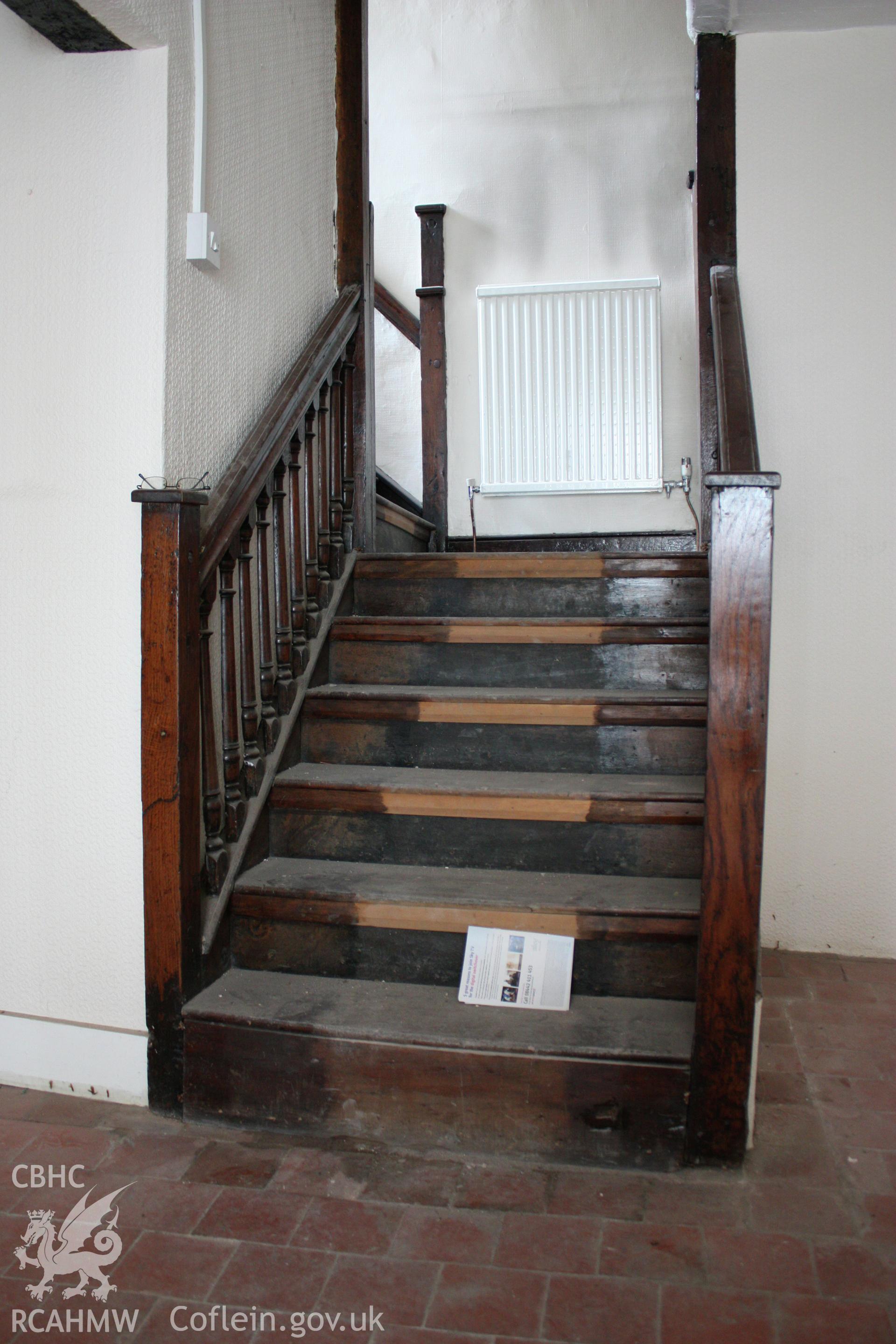 51, Clwyd Street, interior, hall stair.