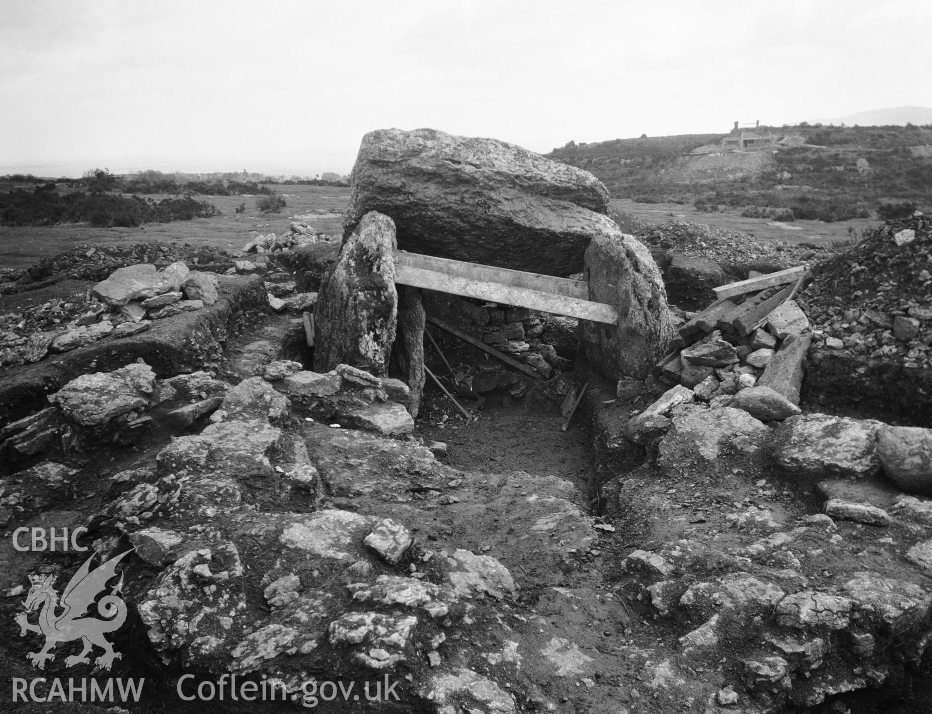 Forecourt of the chamber, completely cleared, taken during the second season of excavation, April 1932.