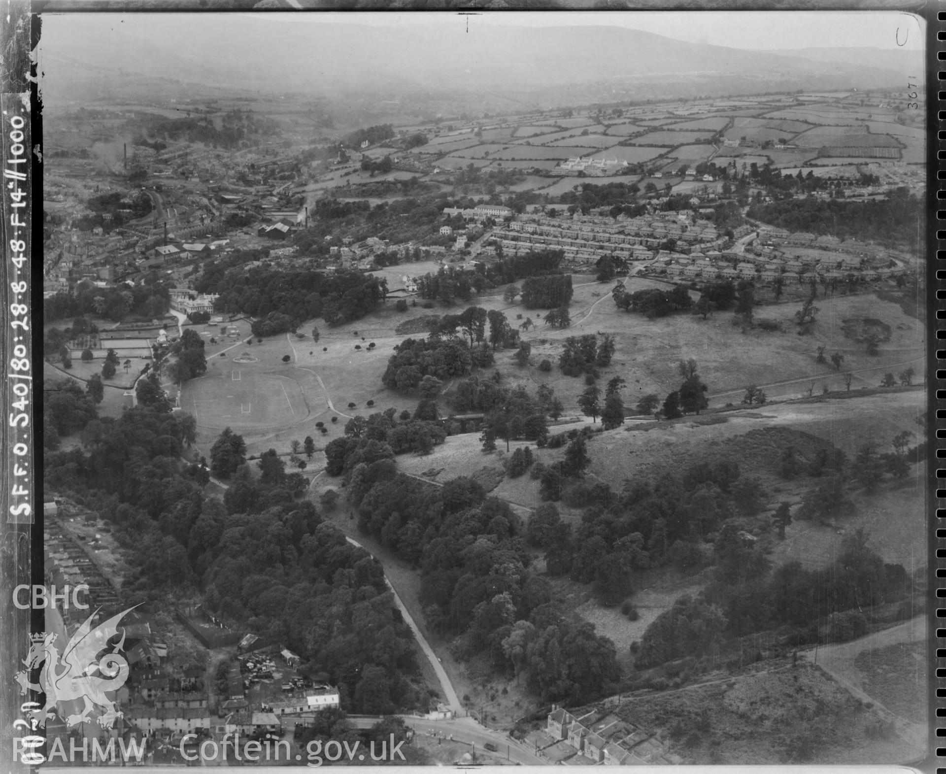 Black and white aerial photograph centred on Pontypool Park taken by the RAF on 28/08/1948