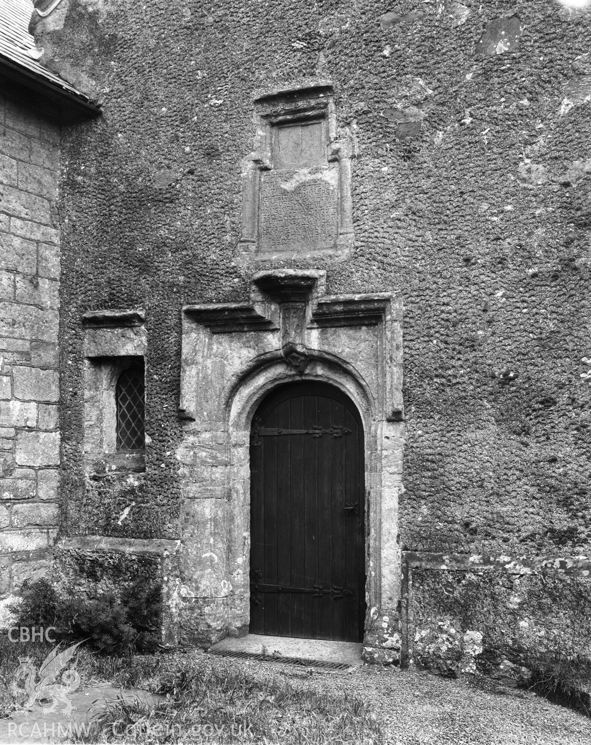 South chapel, West doorway