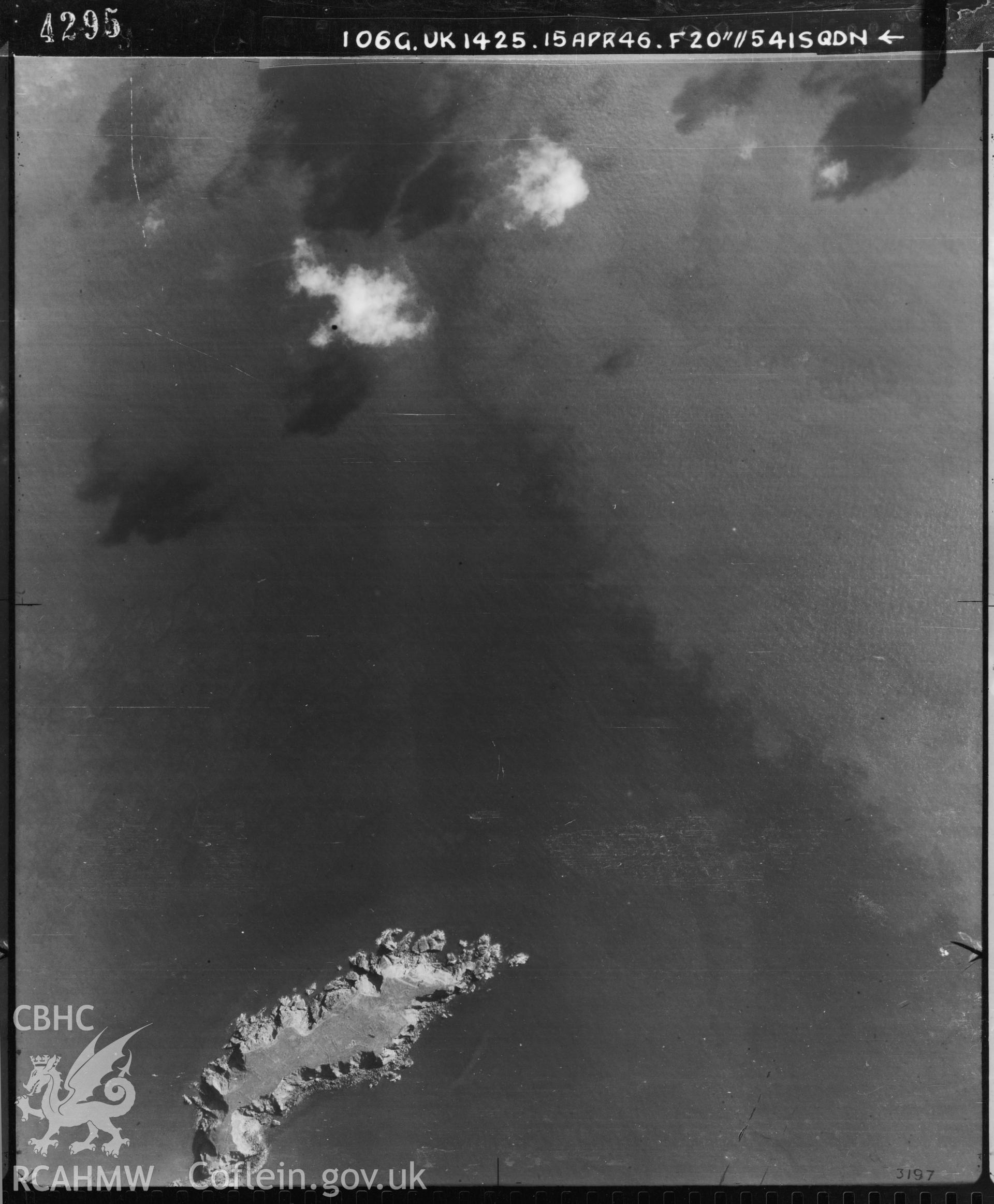 Black and white vertical aerial photograph taken by the RAF on 15/04/1946 centred on SM76320627 at a scale of 1:10000. The centrepoint lies over the sea.