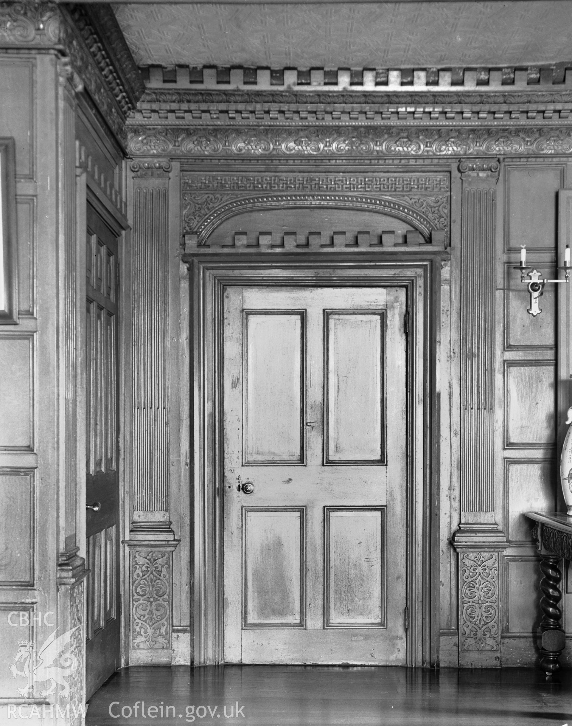 Interior view showing door in the drawing room.