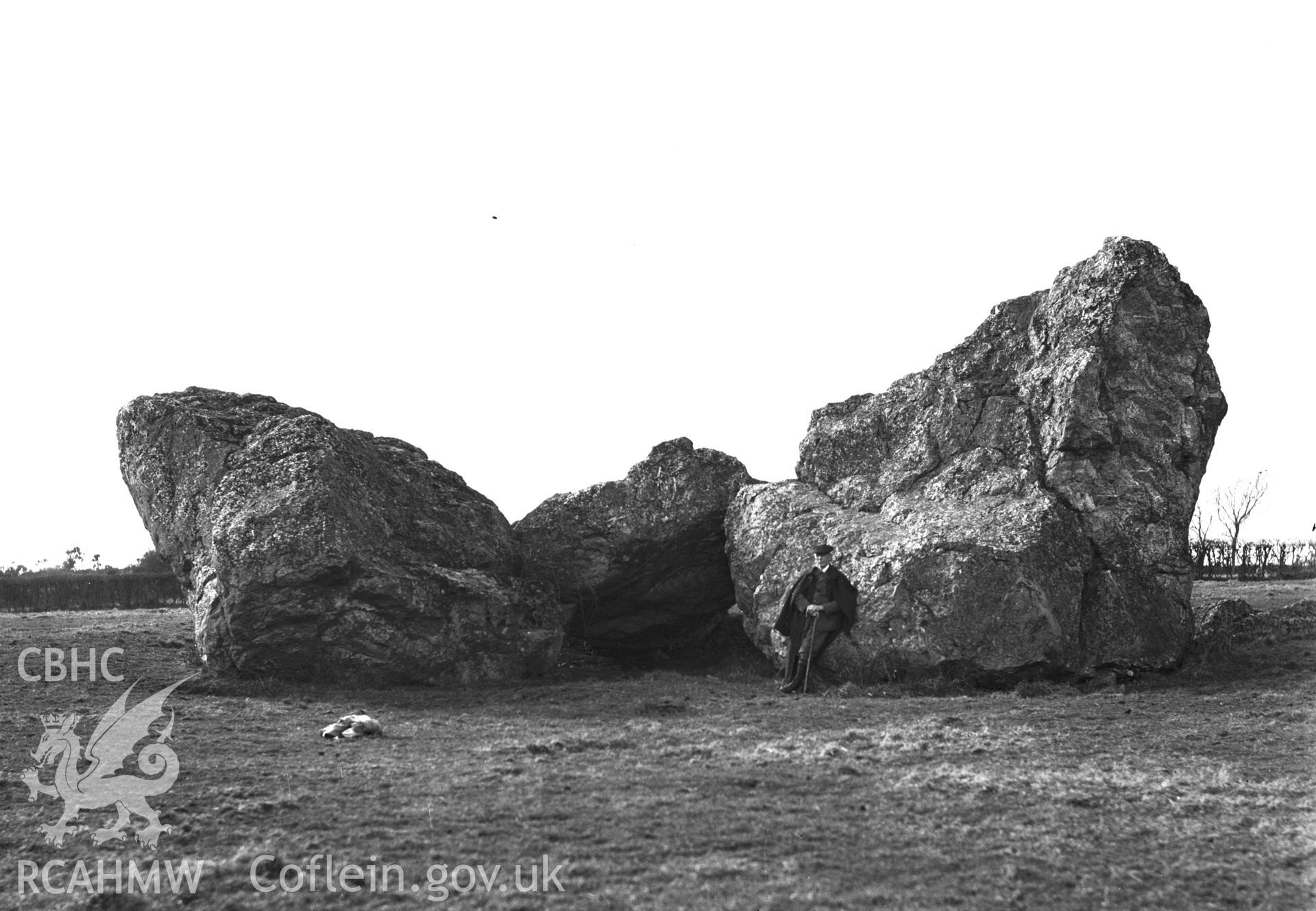 General view of cromlech.