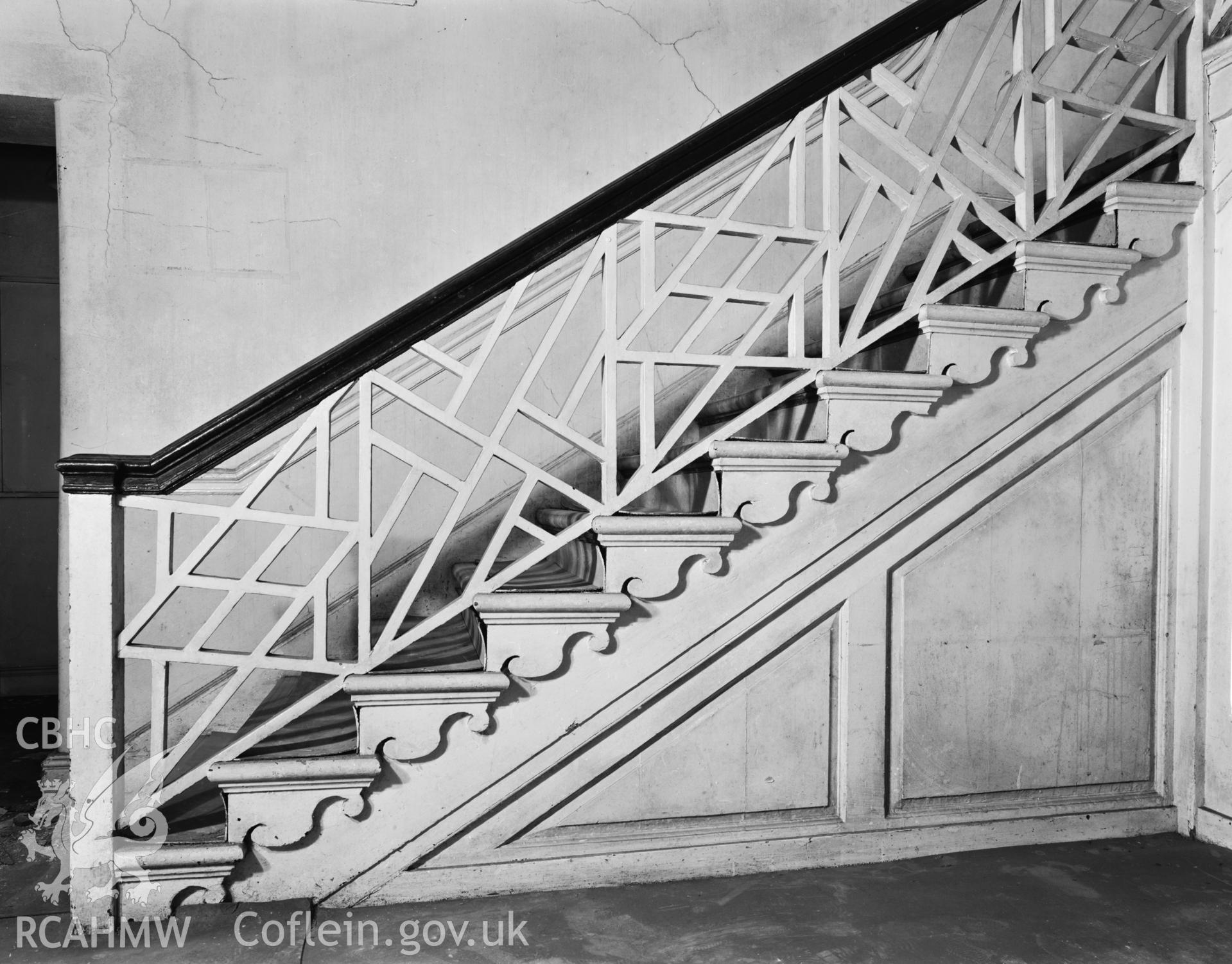 Interior, staircase ballustrade, NA/CA/95/050.