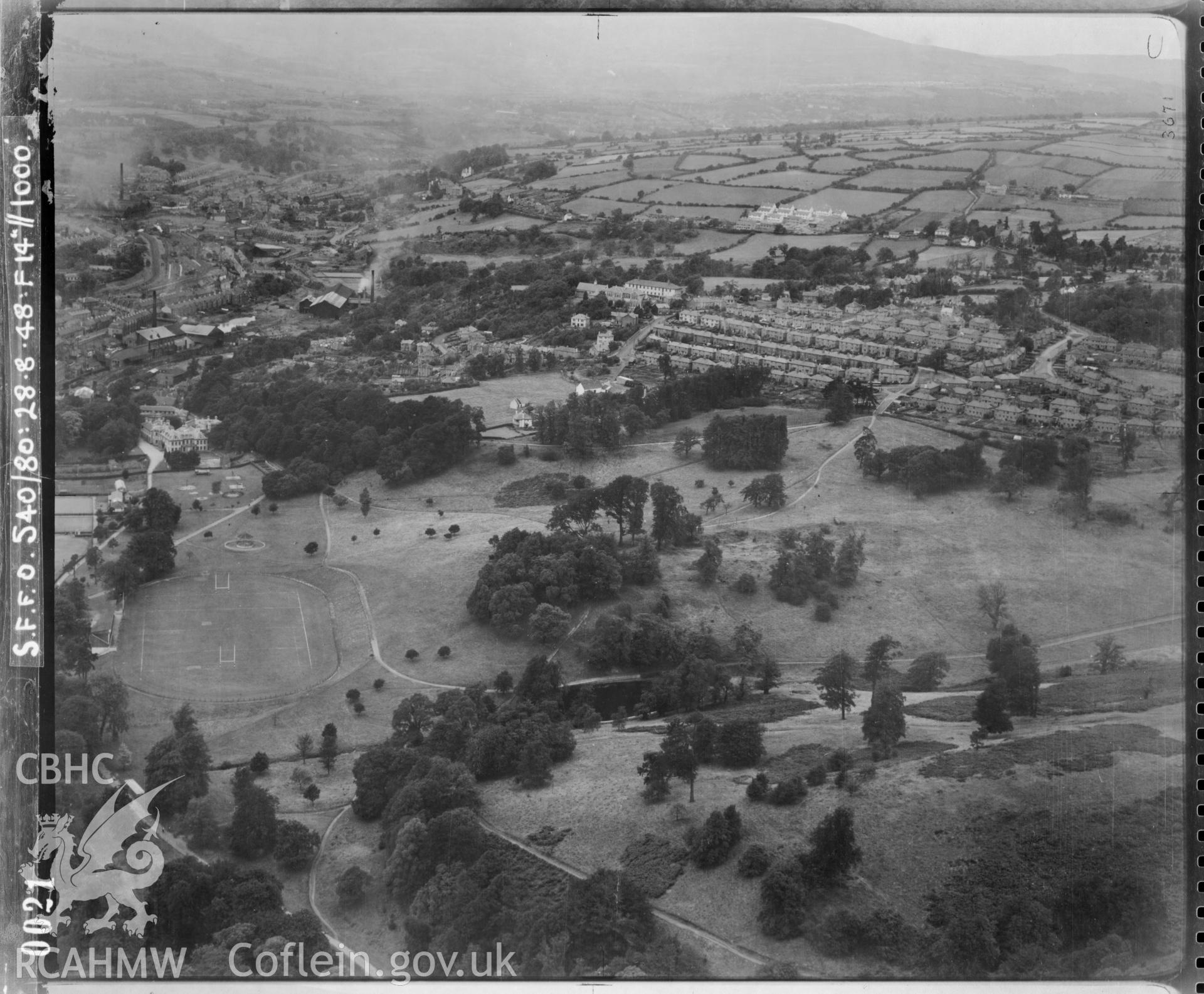 Black and white aerial photograph centred on Pontypool Park taken by the RAF on 28/08/1948