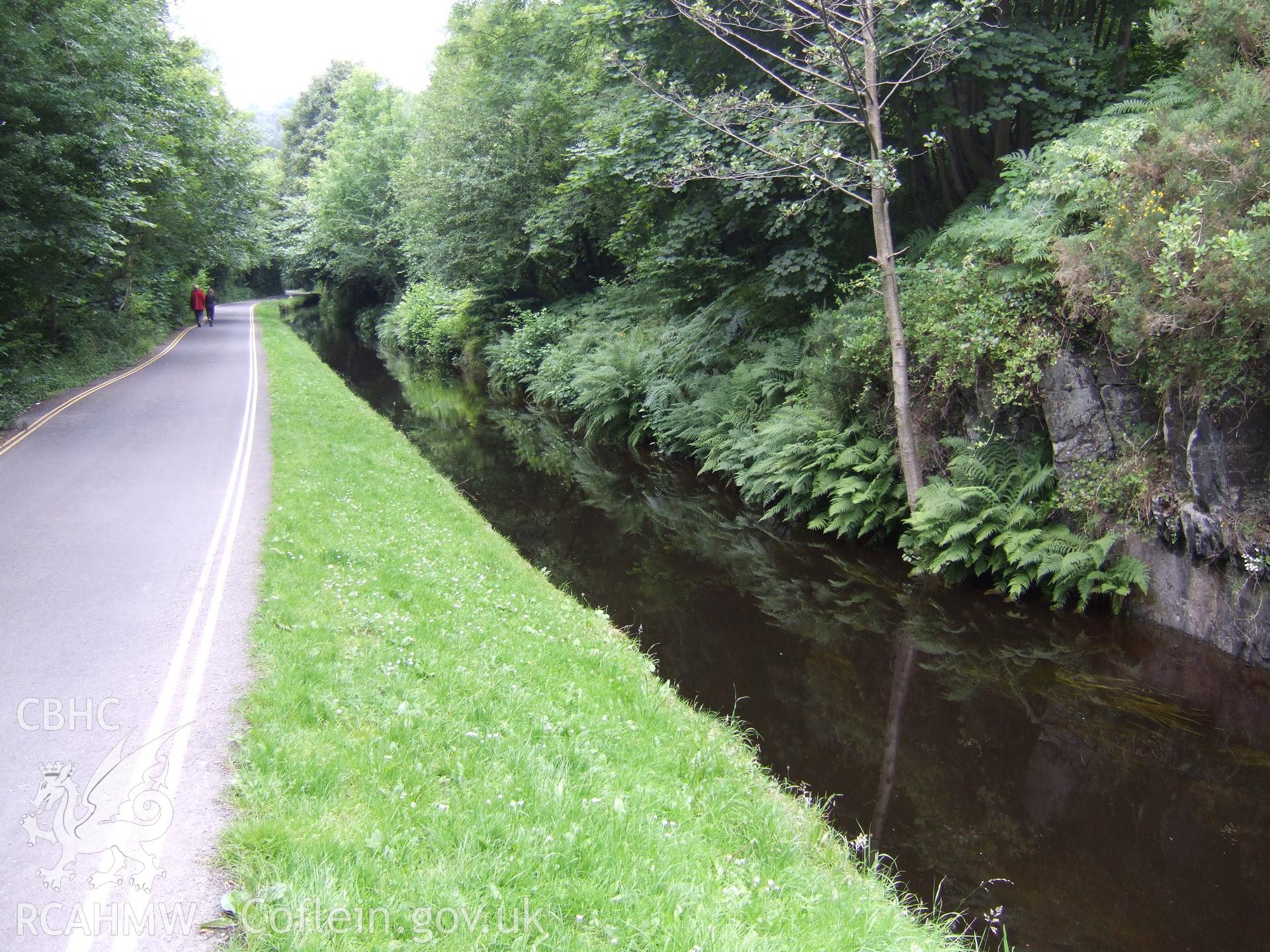 Digital photographic survey of Feeder Watercourse, Chain Bridge, Llantysilio, Llangollen Canal, by Stephen Hughes, 13/07/2007.