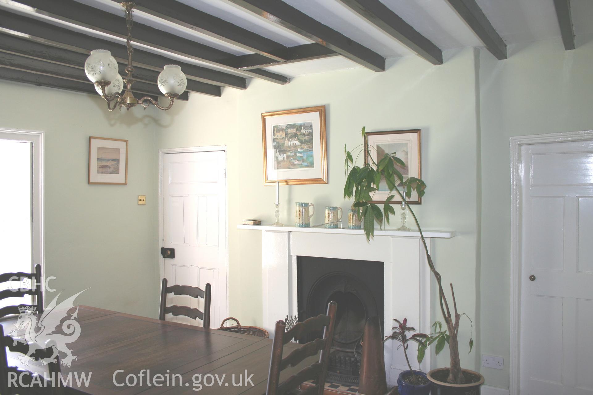 Wood bank Cottage Pontcysyllte. Interior, ground-floor dining-room.