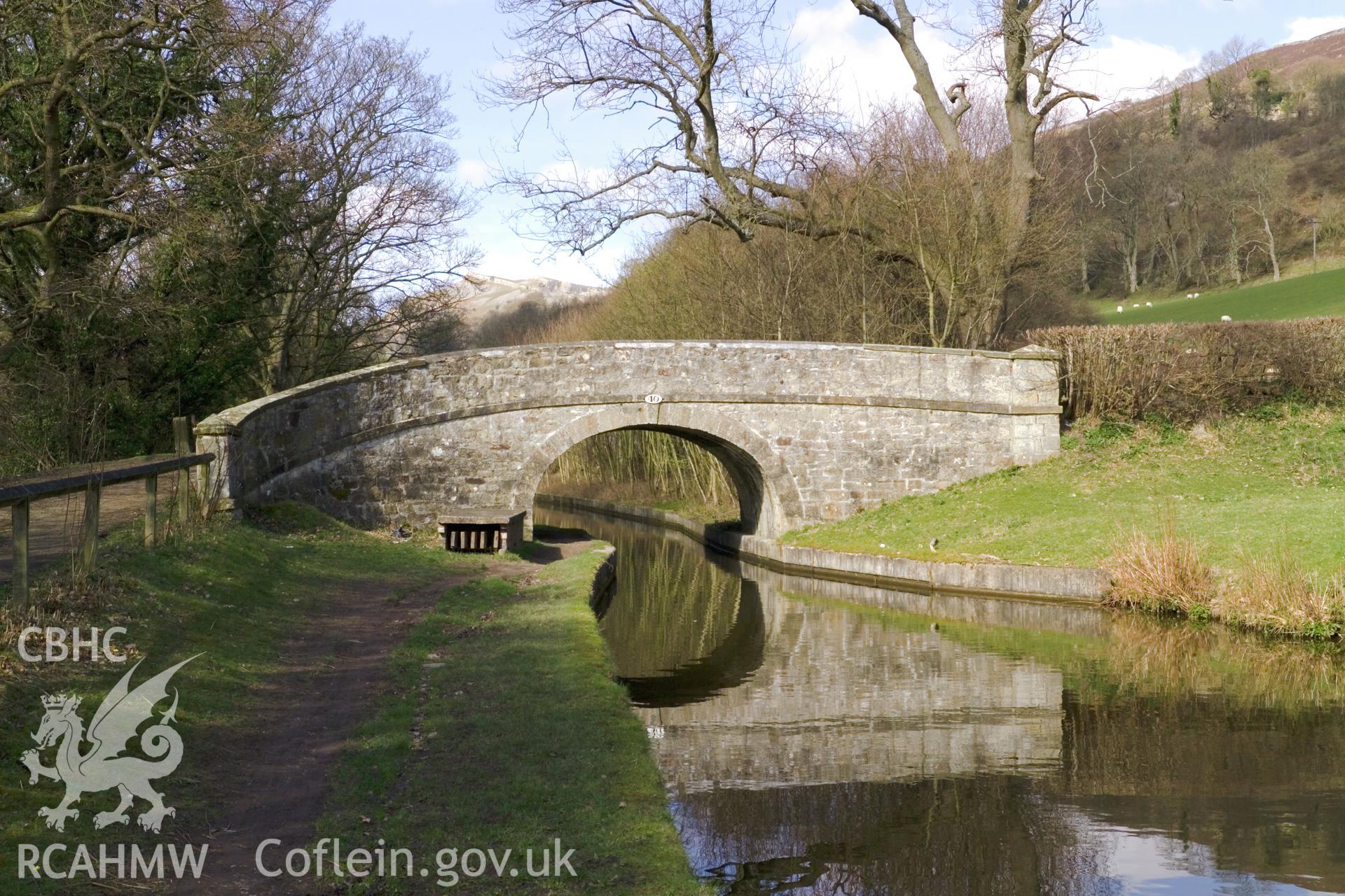 RCAHMW digital photographic survey of Bridge 40, Llangollen Canal, by Iain Wright, 14/3/2007.