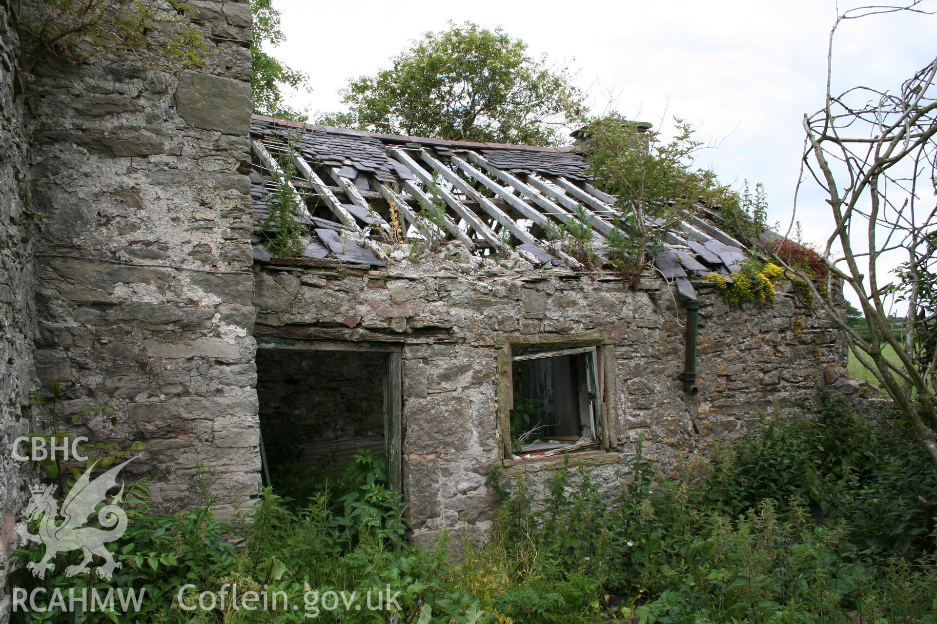 South elevation, kitchen-wing