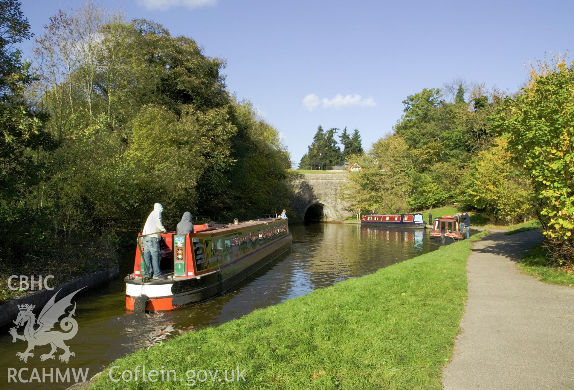 Boats and basin from aqueduct.