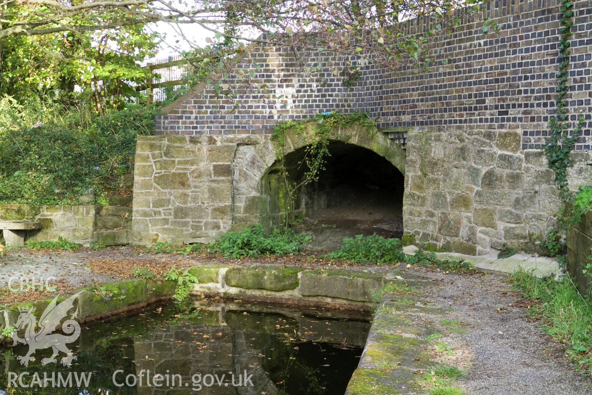 RCAHMW digital photographic survey of Blocked Canal Spur, Trefor Basin, Llangollen Canal, by Iain Wright, 31/10/2006.