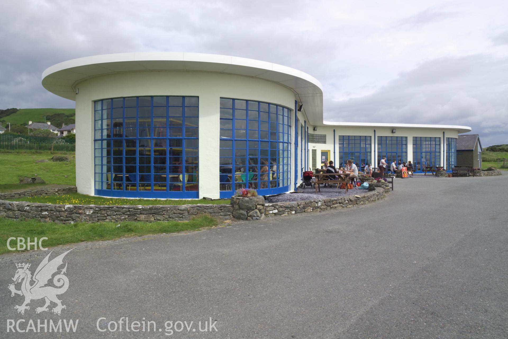 RCAHMW digital photographic survey of Criccieth Art Deco Pavillion, by Iain Wright, 28/08/2007.