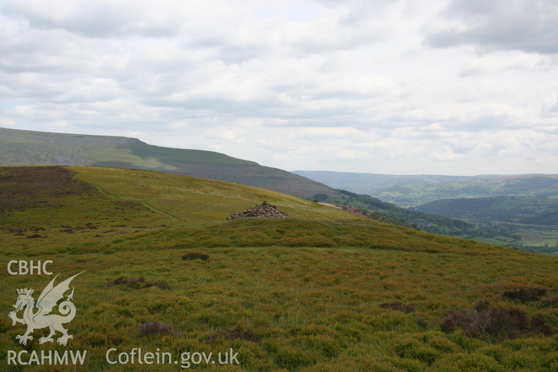 Cairn viewed frm NE.