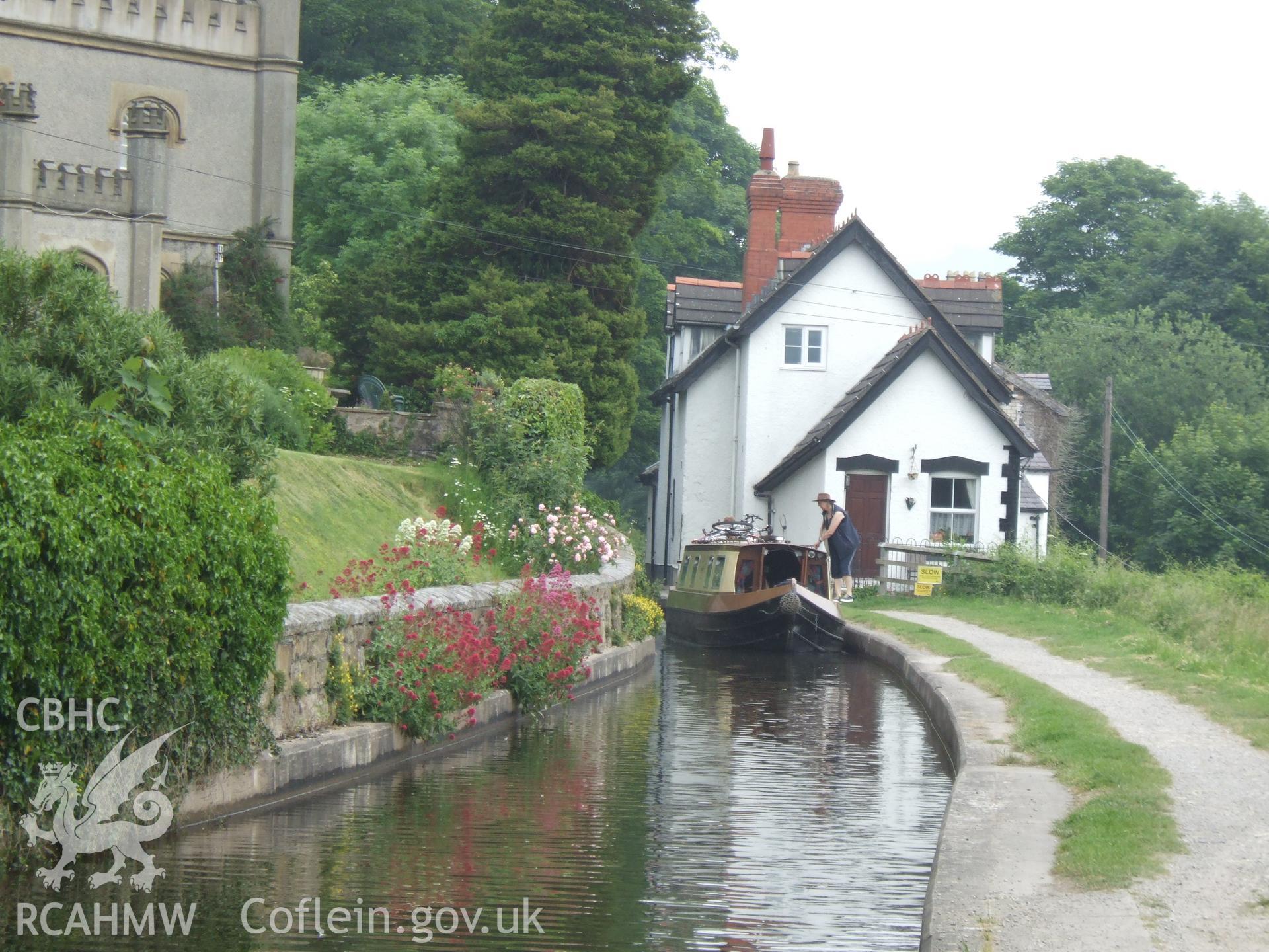 Digital photographic survey of Llangollen Canal, by Stephen Hughes, 08/09/2006.