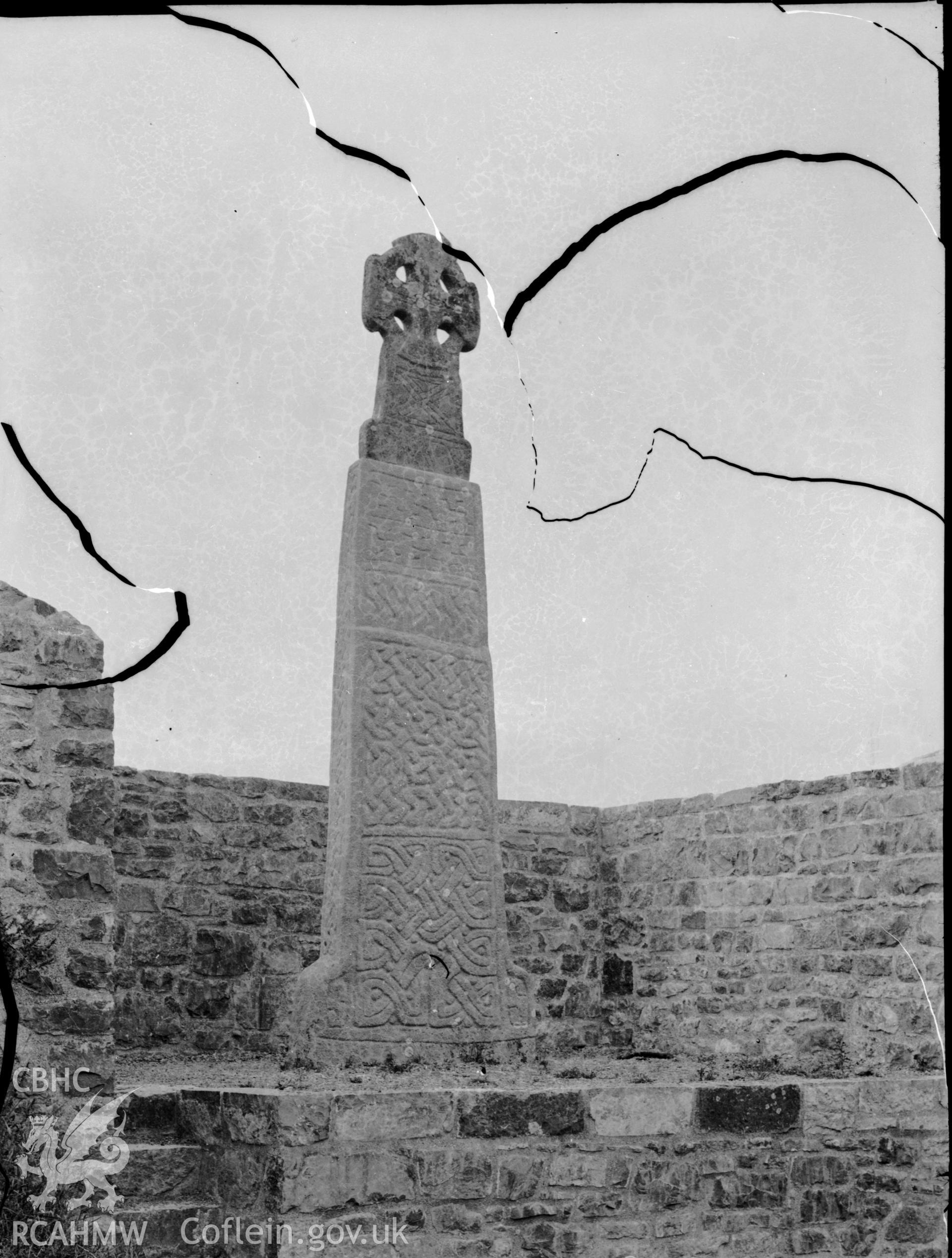 Black and white photo showing Carew Cross.