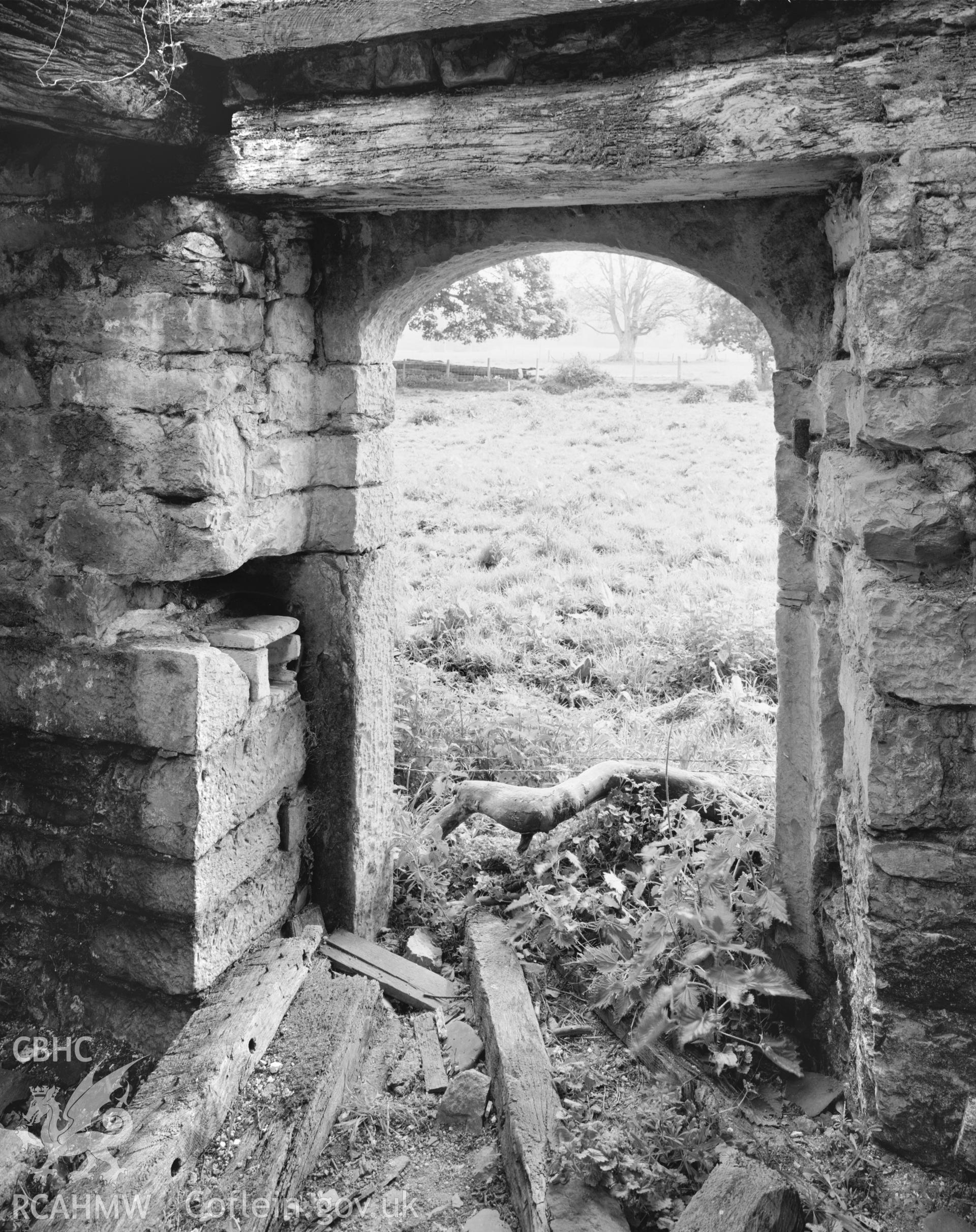 Interior, door showing draw bar slat