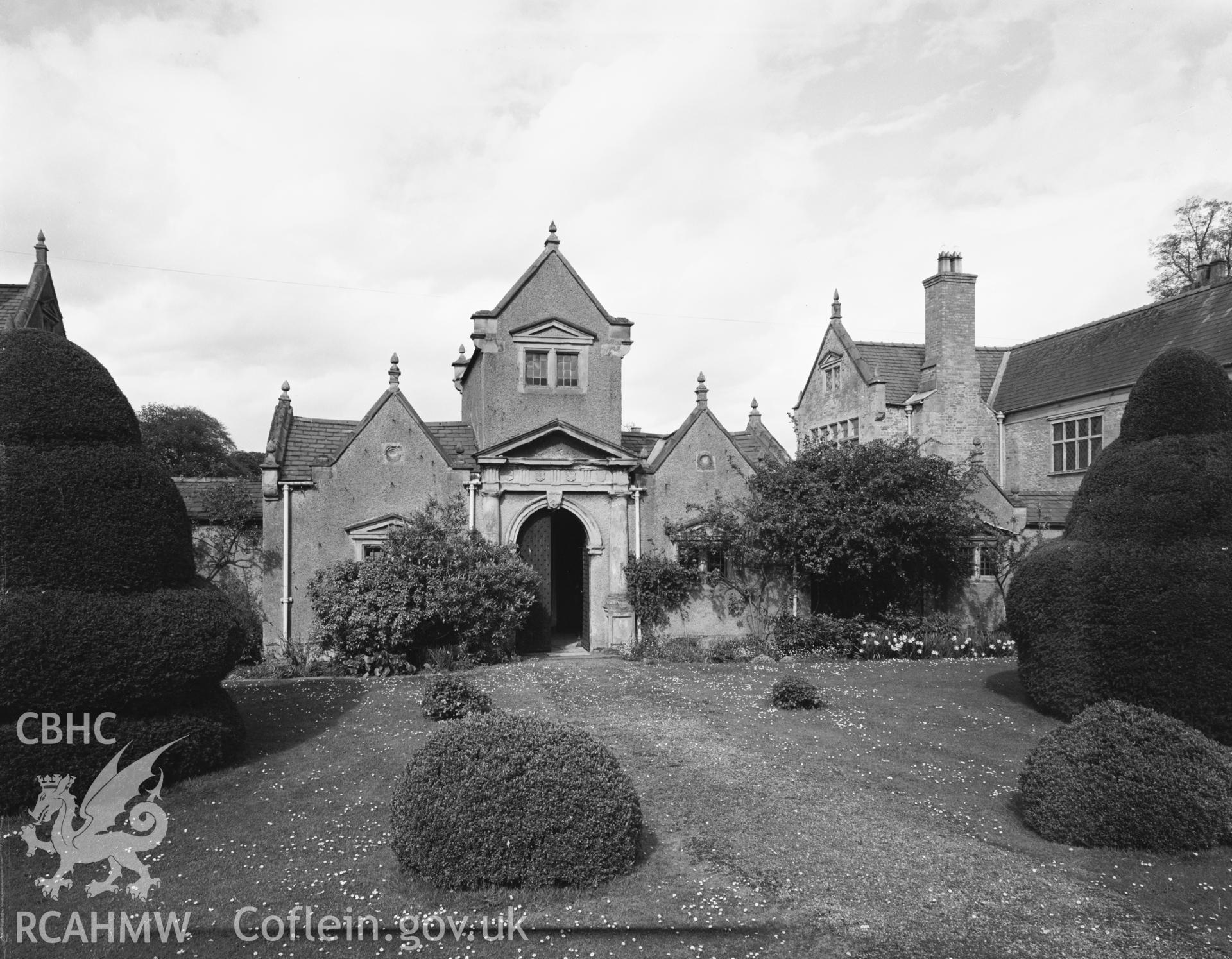 A black and white photograph of Trevalyn Hall, Rossett.  Negative held.