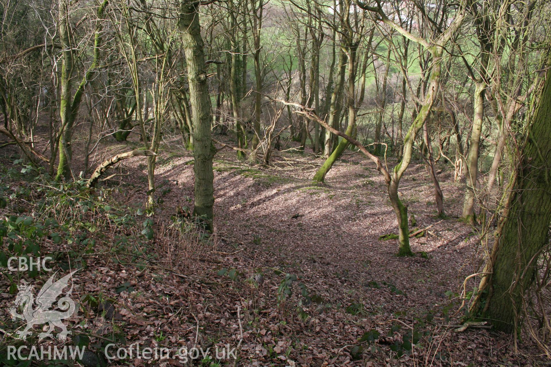 Gaer Fawr Hillfort.  Ramparts on north side of the fort looking northwest, from the northeast entrance.