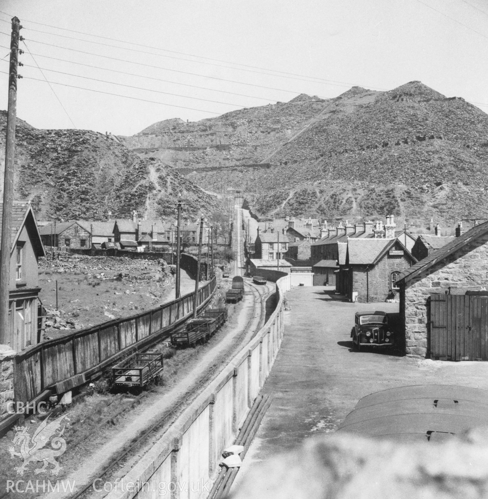 Duffws Station, Blaenau Ffestiniog; B&W photo taken by Beaver, dated May 1946. Negative not held.