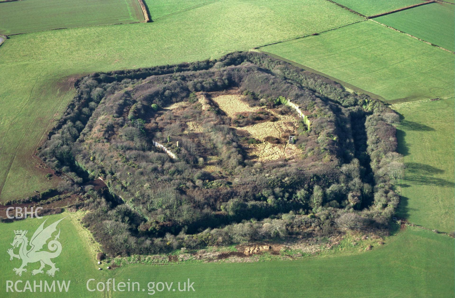 RCAHMW colour slide oblique aerial photograph of Scoveston Fort, Llanstadwell, taken by C.R.Musson on the 02/02/1997