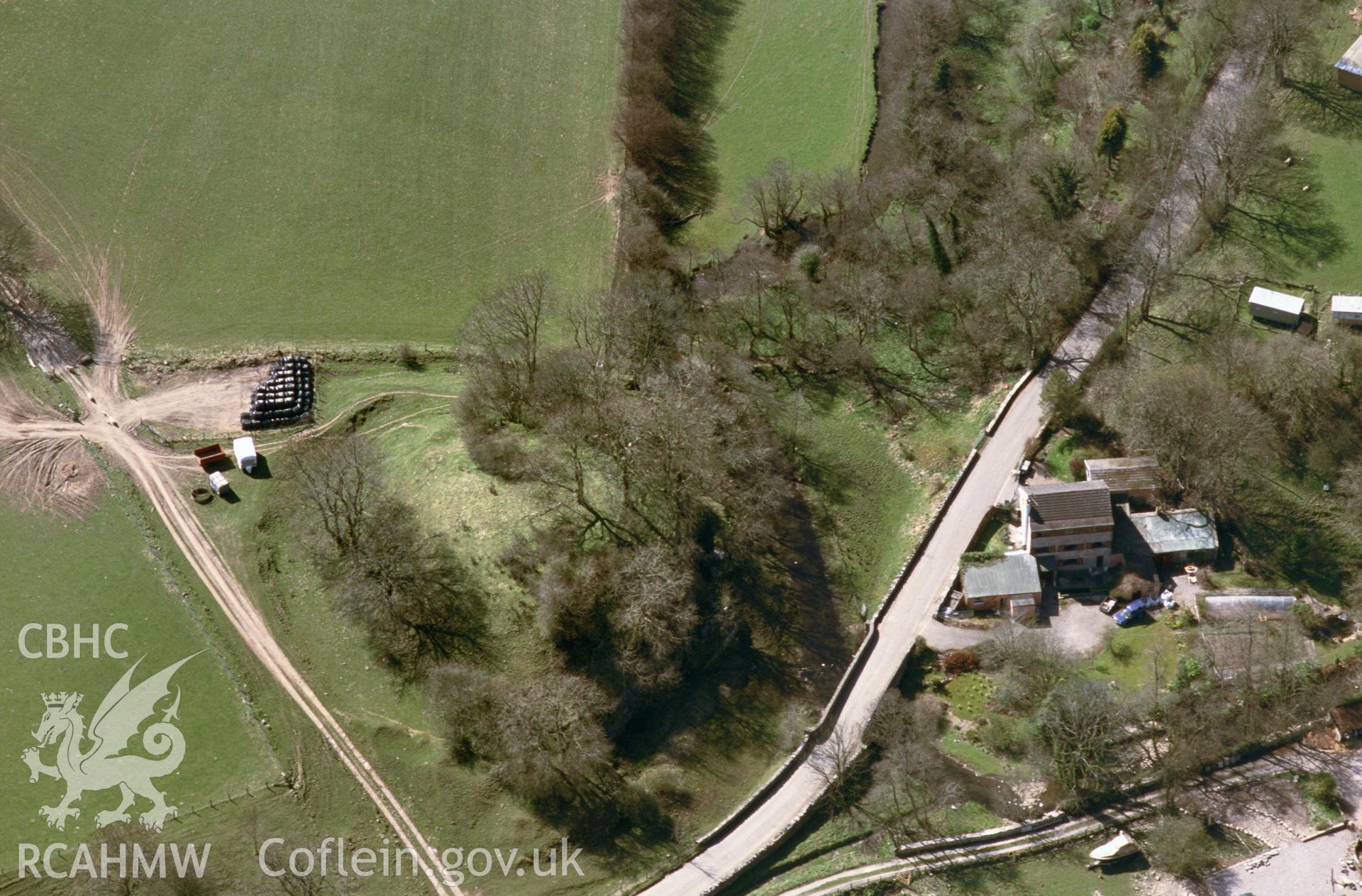 RCAHMW colour slide aerial photograph of Tomen-y-Faedre, motte. Taken by Toby Driver on 08/04/2003