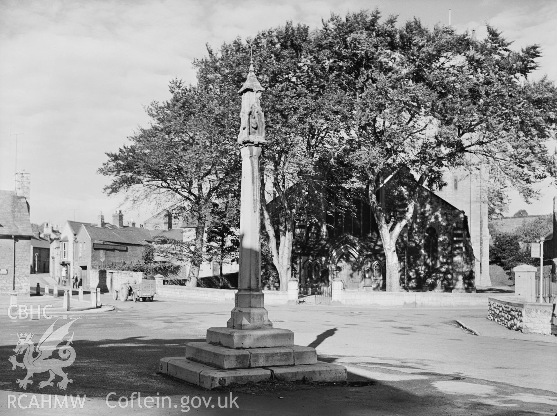 High Cross, Denbigh; black and white photograph showing the High Cross taken by G.B. Mason, 1955