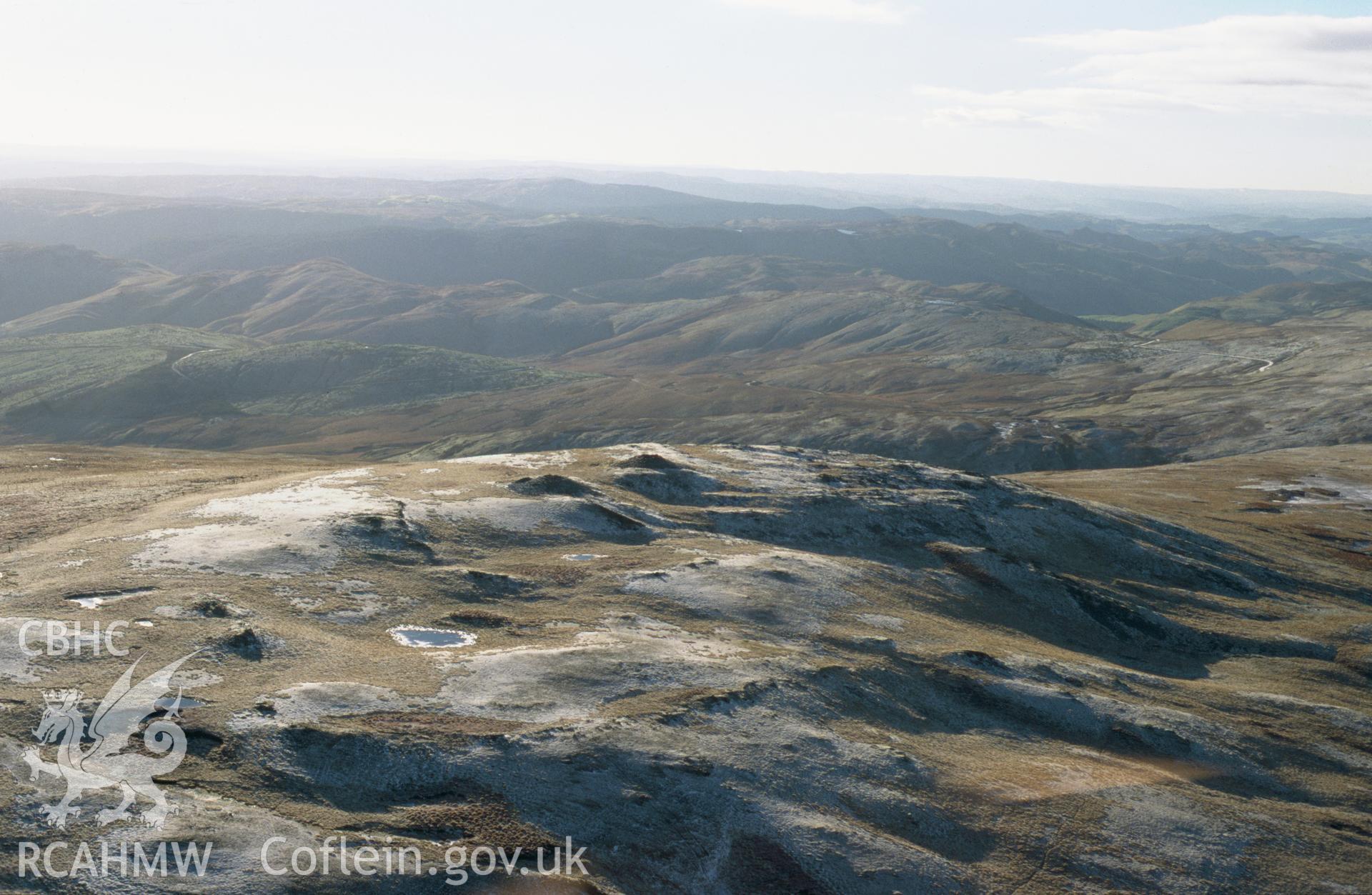 RCAHMW colour slide oblique aerial photograph of Pen Pumlumon Arwystli II Cairn, Llanidloes, taken on 20/12/1998 by CR Musson