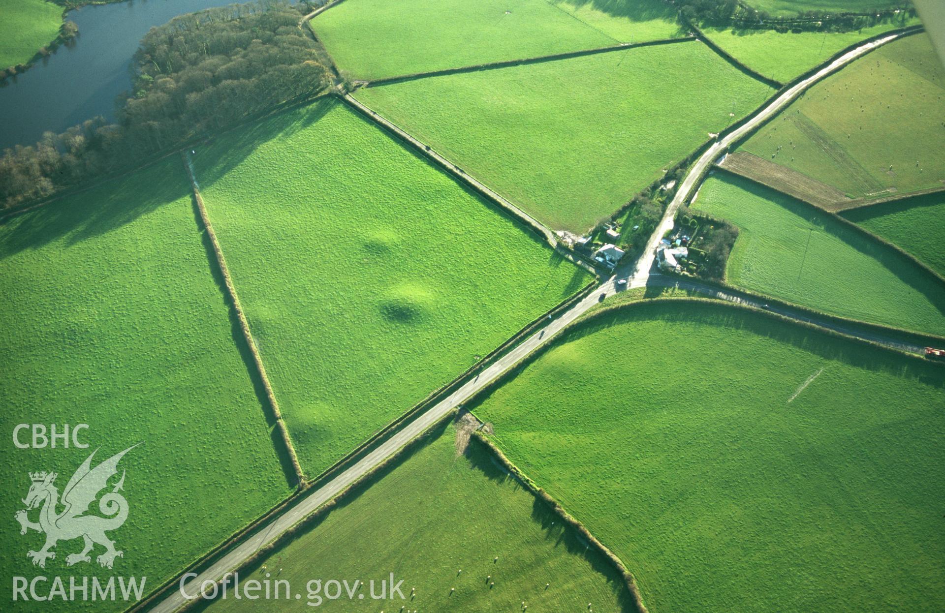 RCAHMW colour slide oblique aerial photograph of Dry Barrows, Hundleton, taken by T.G.Driver on the 03/12/1997