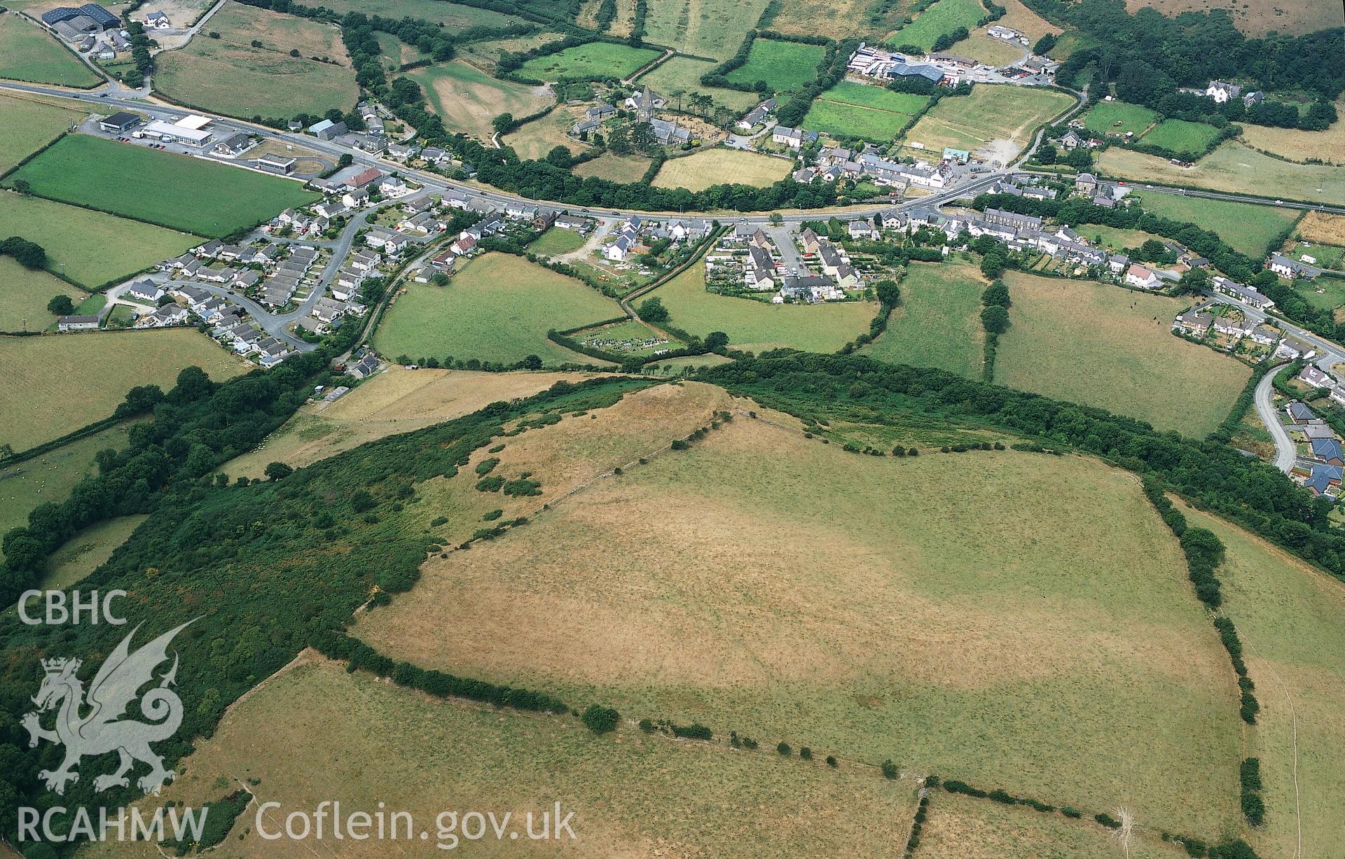 RCAHMW colour slide oblique aerial photograph of Y Foel, Llanrhystyd, taken on 02/08/1999 by Toby Driver