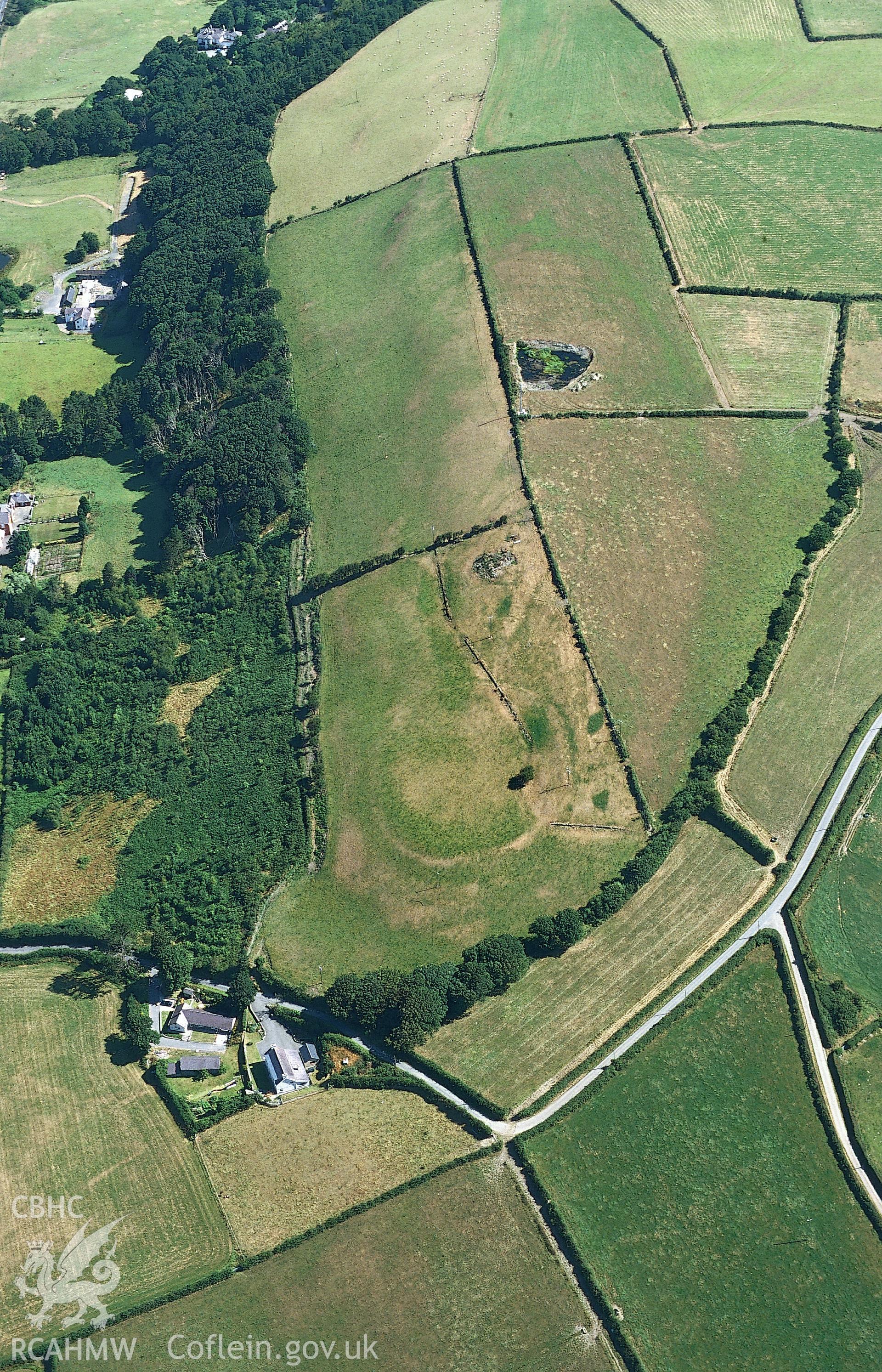 RCAHMW colour slide oblique aerial photograph of Troed-y-rhiw, Llansantffraed, taken on 27/07/1999 by Toby Driver