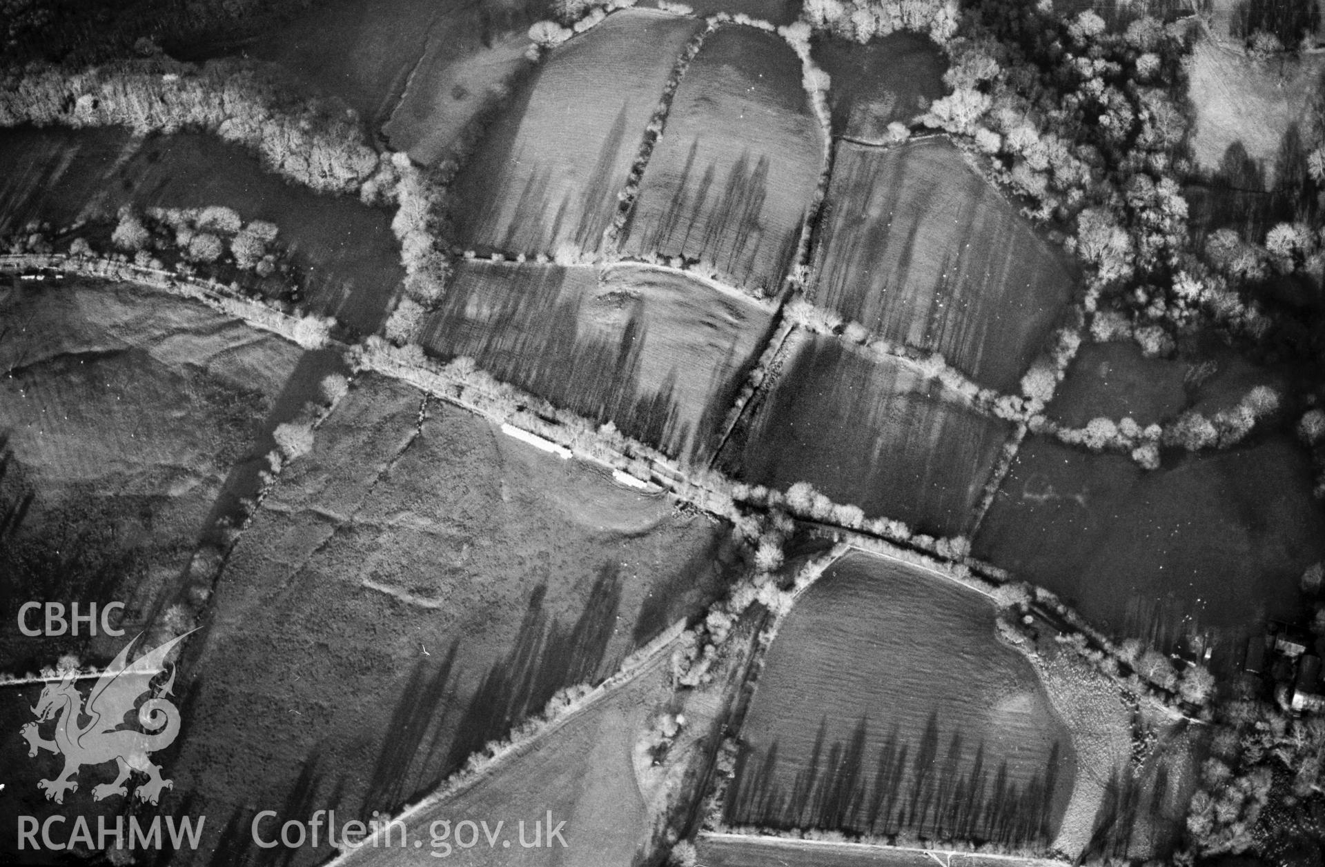 RCAHMW black and white oblique aerial photograph of Hafod Fawr Roman Practice camp taken on 9 February 2001.