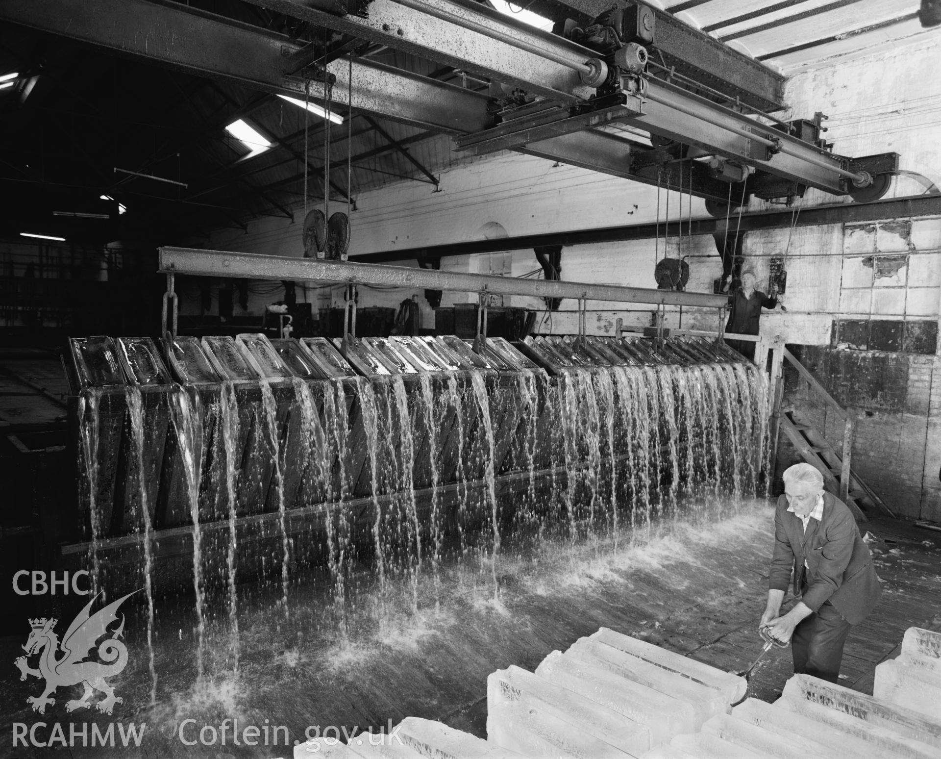 Interior view, showing trough tipping