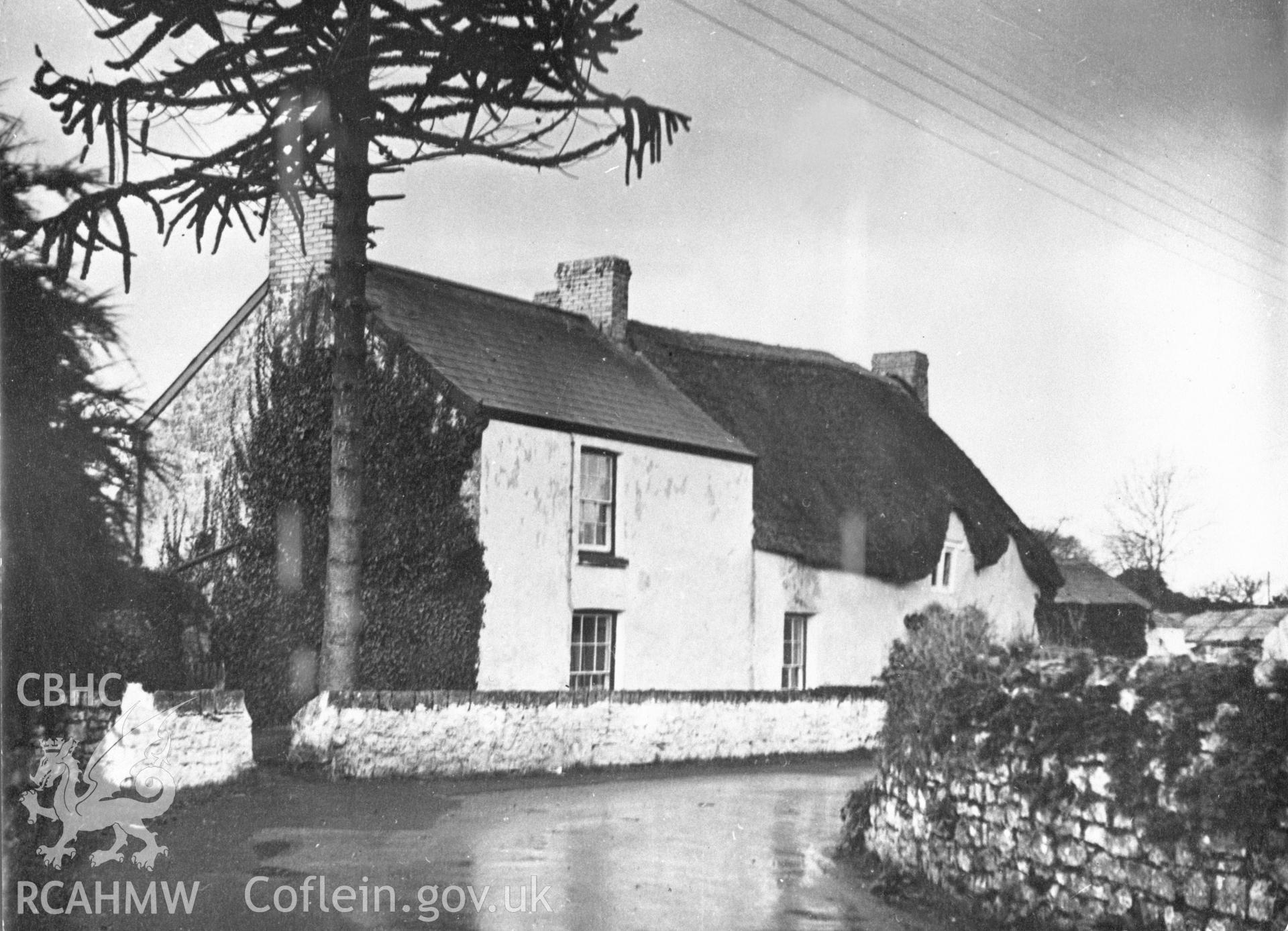 Exterior view of Plaisted House, Llanmaes.