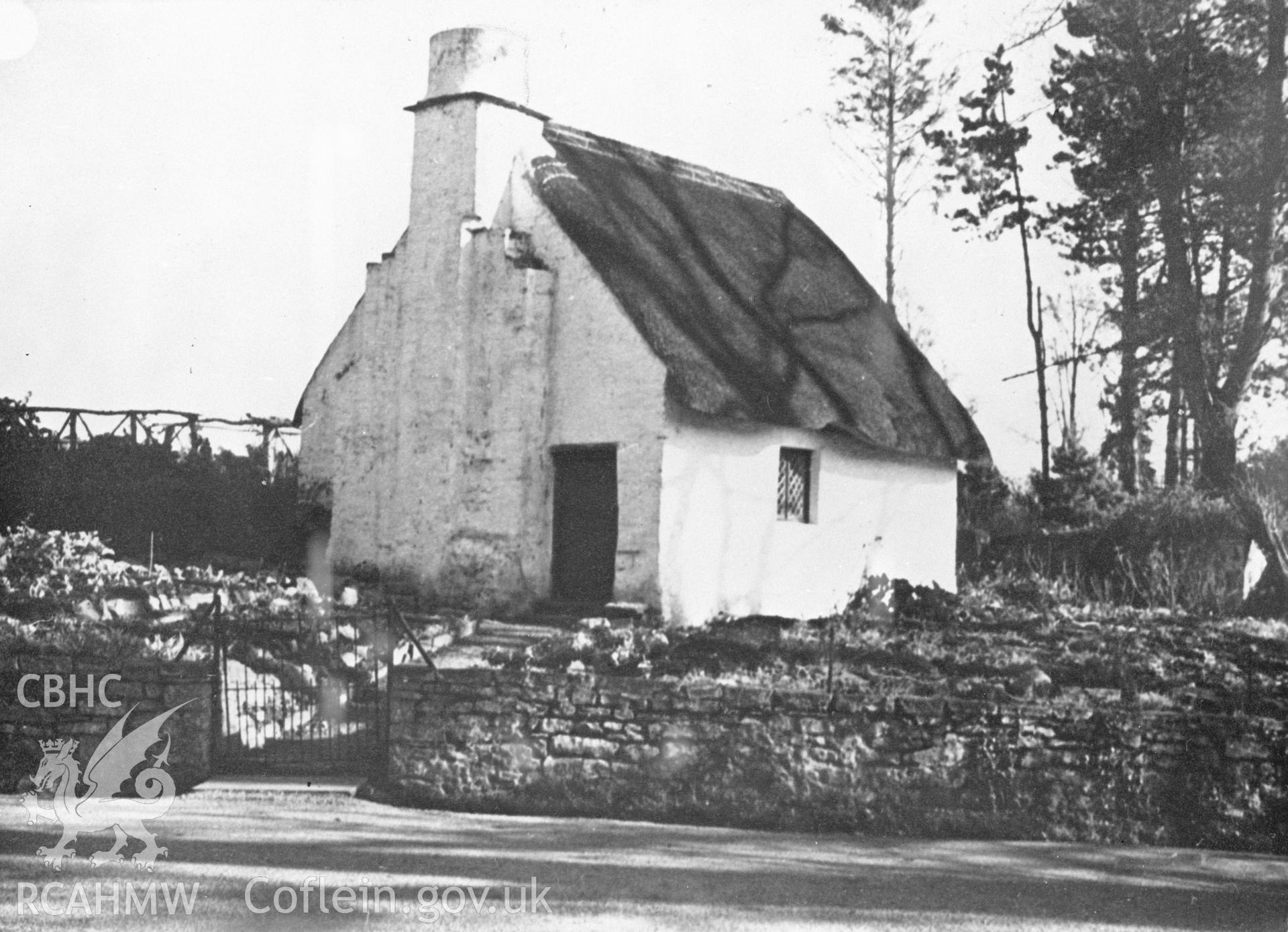 Exterior view of Dinas Cottage, Merthyr Mawr.