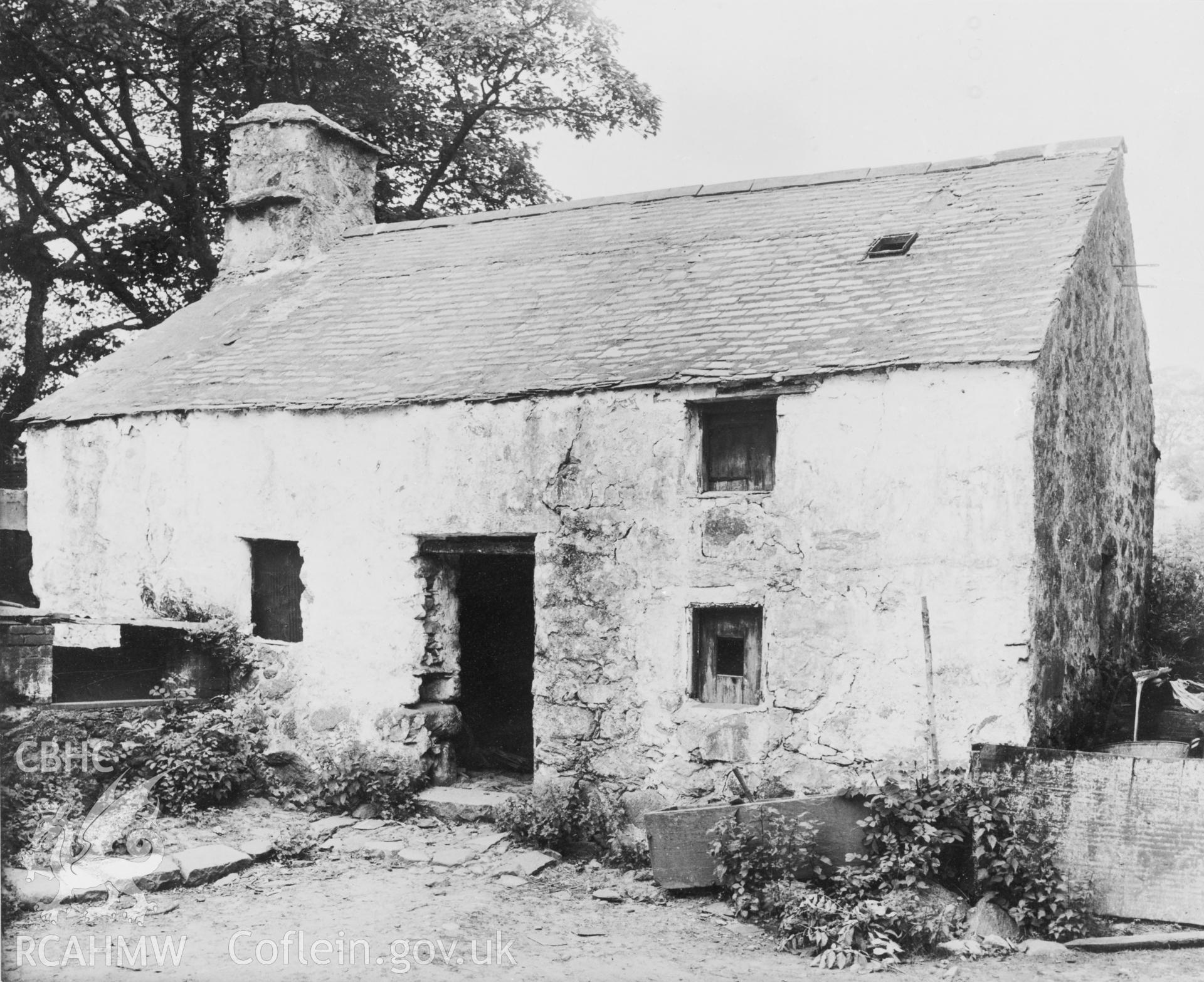 Cottage near Ty Newydd, Llannor; one black and white photograph produced by RCAHMW, undated.