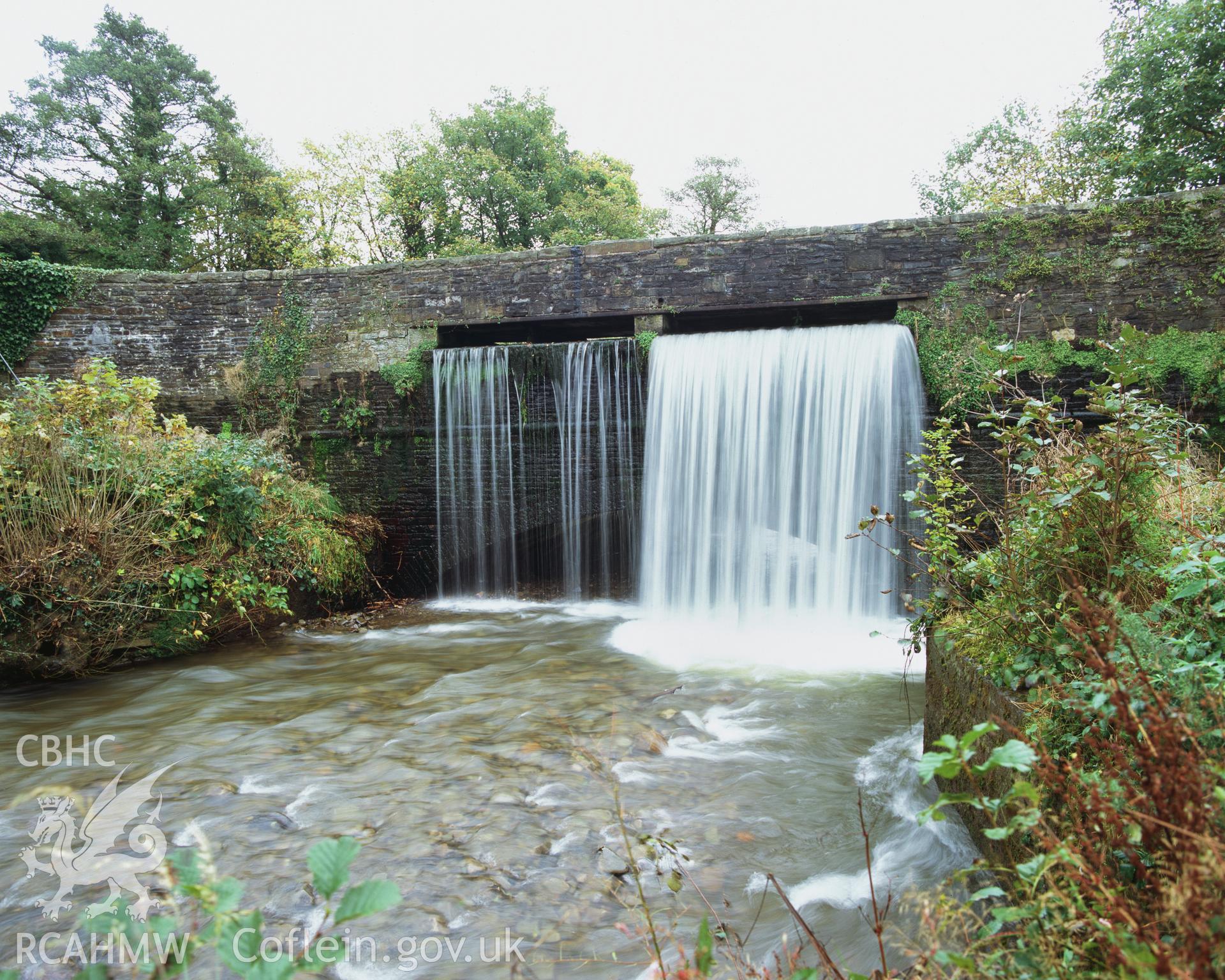 RCAHMW colour transparency showing view of the Lower Clydach Aqueduct, taken by I.N. Wright, October 2005